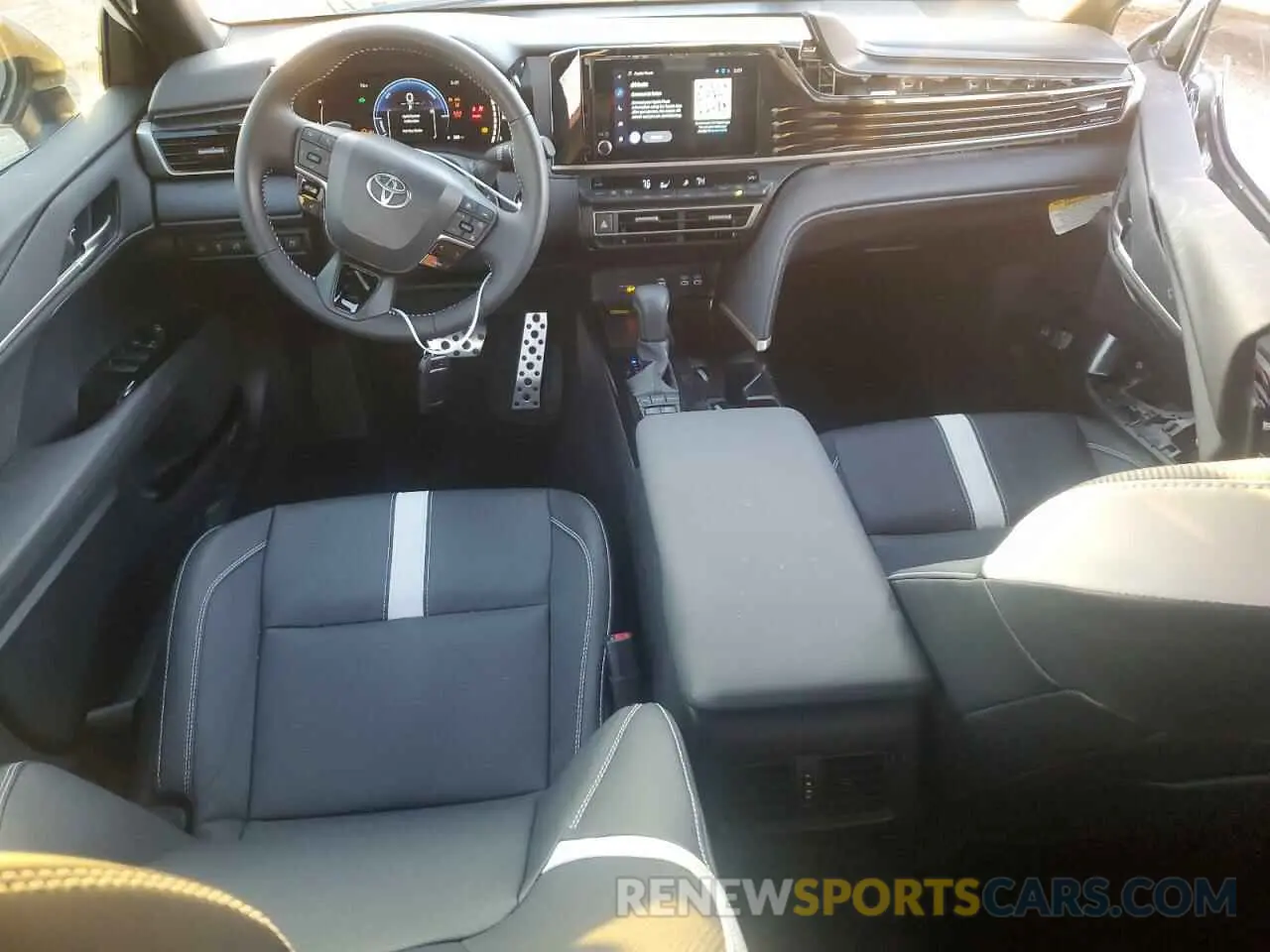 8 fotografías del automóvil dañado 4T1DAACK6SU077934 TOYOTA CAMRY 2025