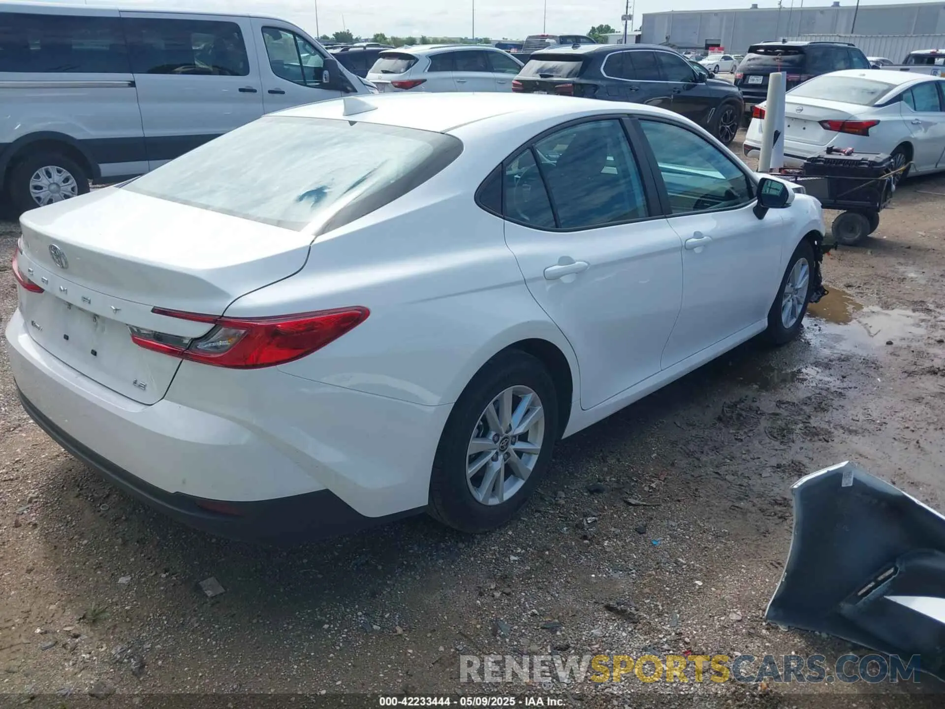4 fotografías del automóvil dañado 4T1DAACK6SU082583 TOYOTA CAMRY 2025