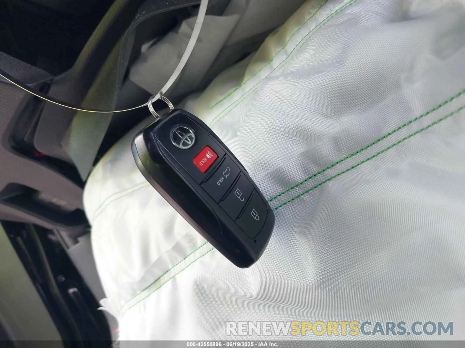 11 fotografías del automóvil dañado 4T1DAACK6SU103917 TOYOTA CAMRY 2025
