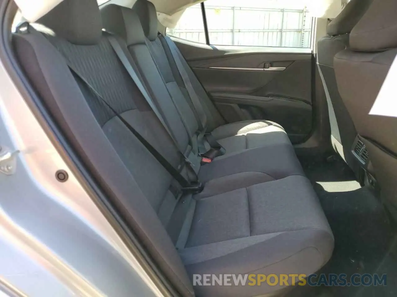 10 fotografías del automóvil dañado 4T1DAACK6SU115887 TOYOTA CAMRY 2025