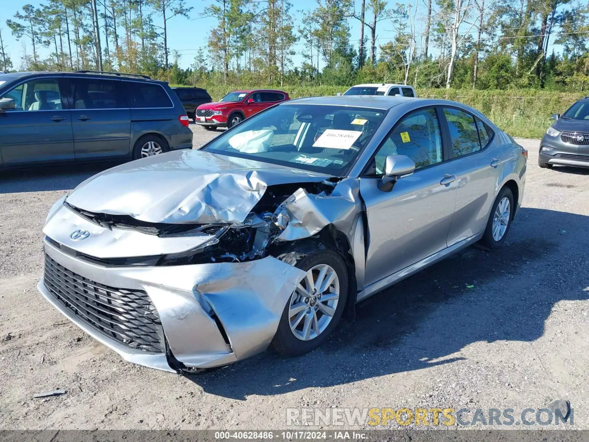 2 fotografías del automóvil dañado 4T1DAACK6SU511849 TOYOTA CAMRY 2025