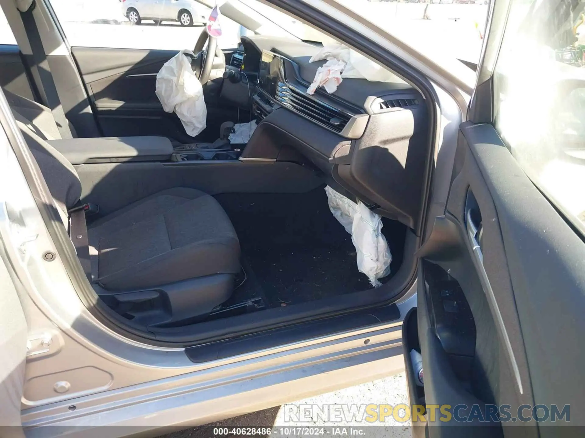 5 fotografías del automóvil dañado 4T1DAACK6SU511849 TOYOTA CAMRY 2025