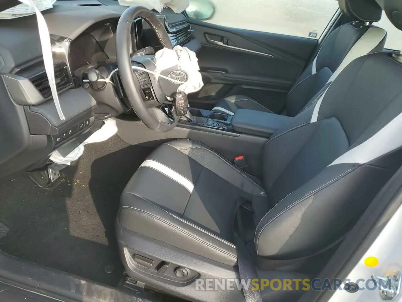 7 fotografías del automóvil dañado 4T1DAACK6SU515433 TOYOTA CAMRY 2025