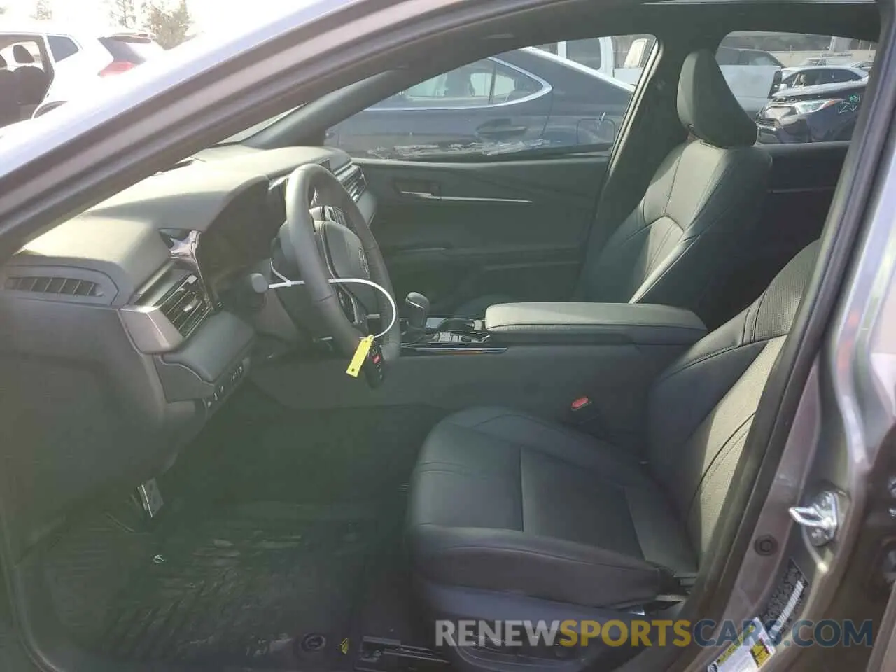 7 fotografías del automóvil dañado 4T1DAACK6SU541823 TOYOTA CAMRY 2025