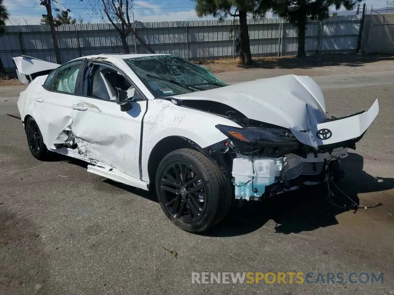 4 fotografías del automóvil dañado 4T1DAACK6SU541868 TOYOTA CAMRY 2025
