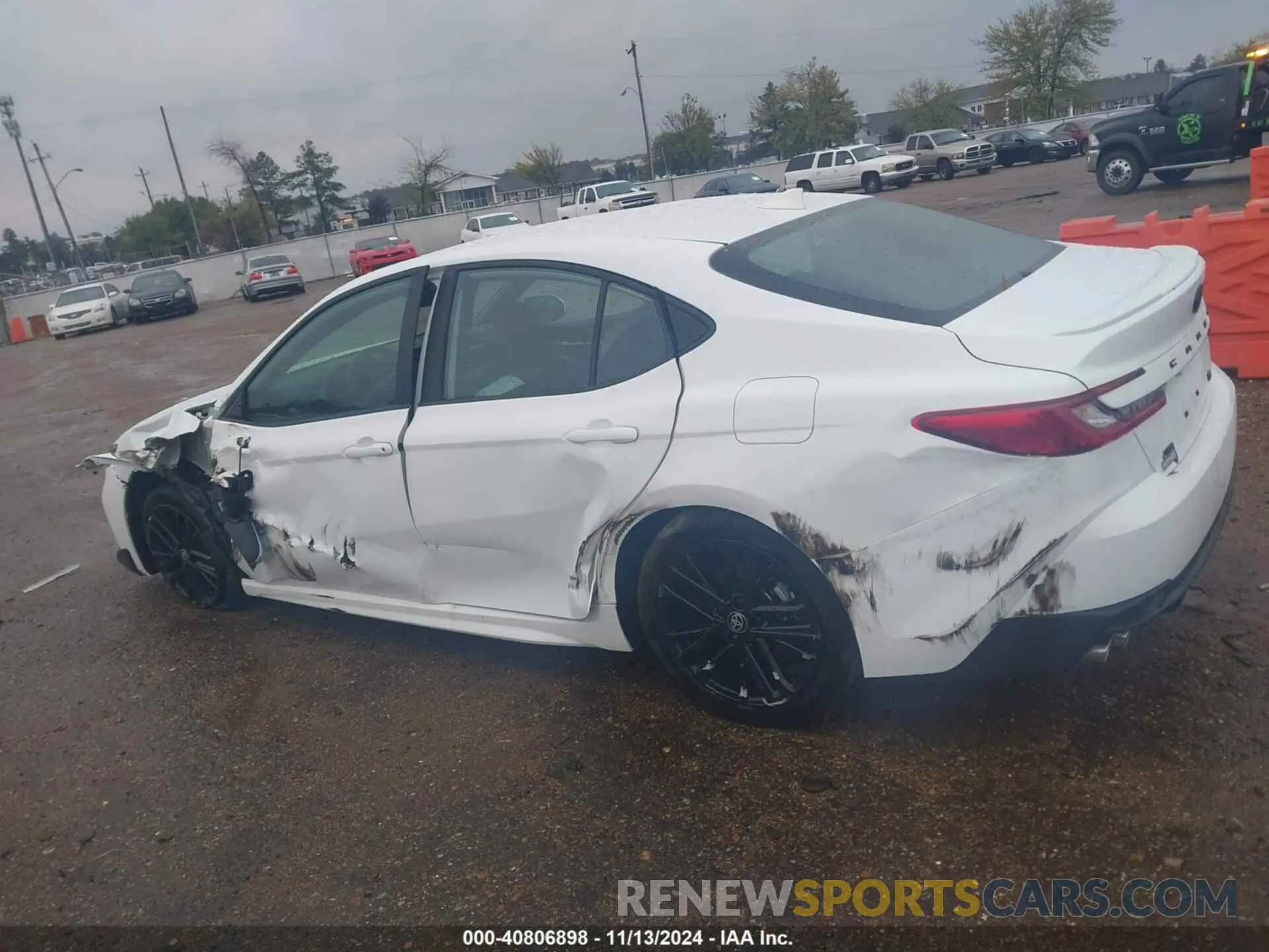 14 fotografías del automóvil dañado 4T1DAACK6SU550084 TOYOTA CAMRY 2025