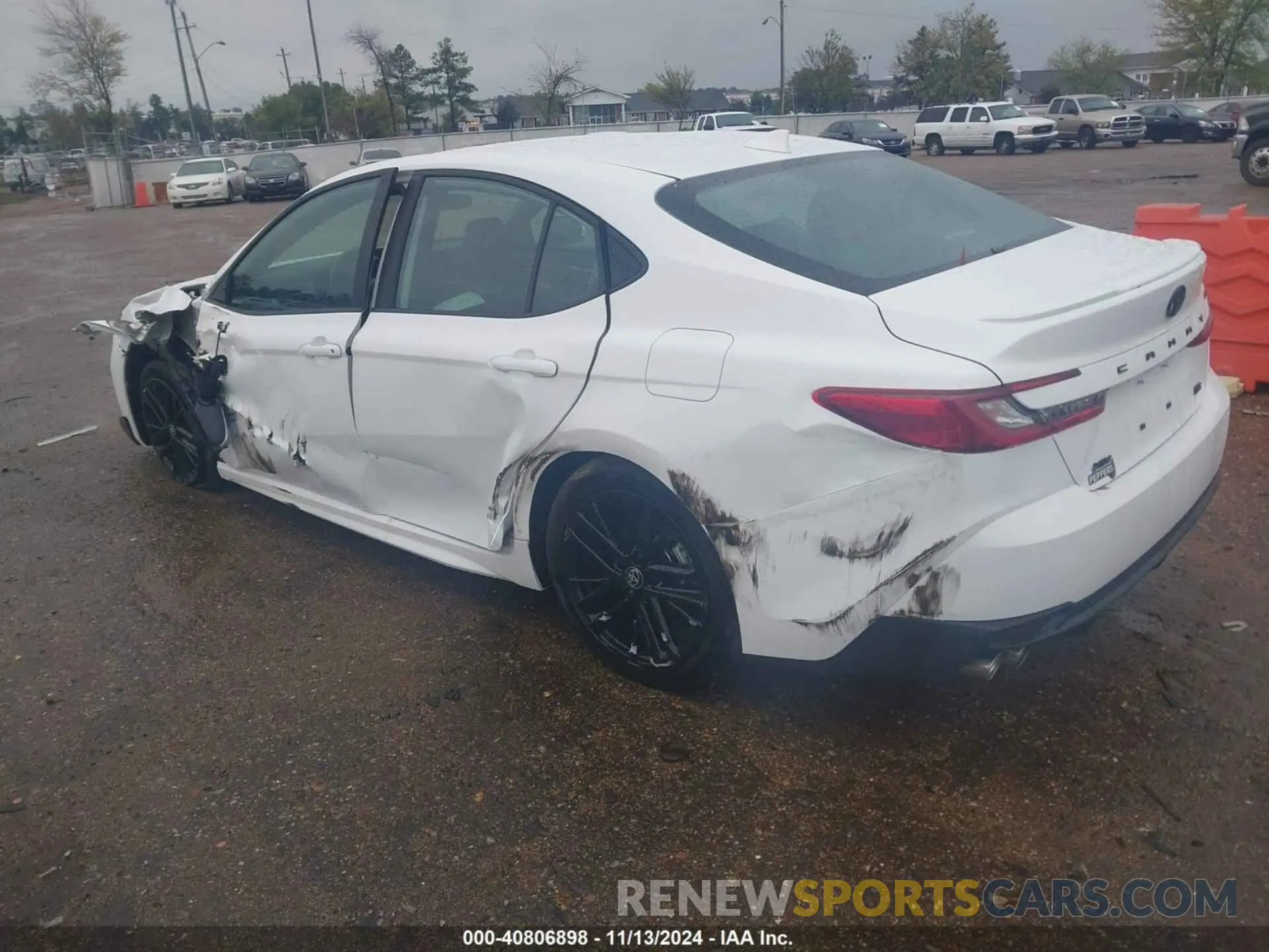 3 fotografías del automóvil dañado 4T1DAACK6SU550084 TOYOTA CAMRY 2025