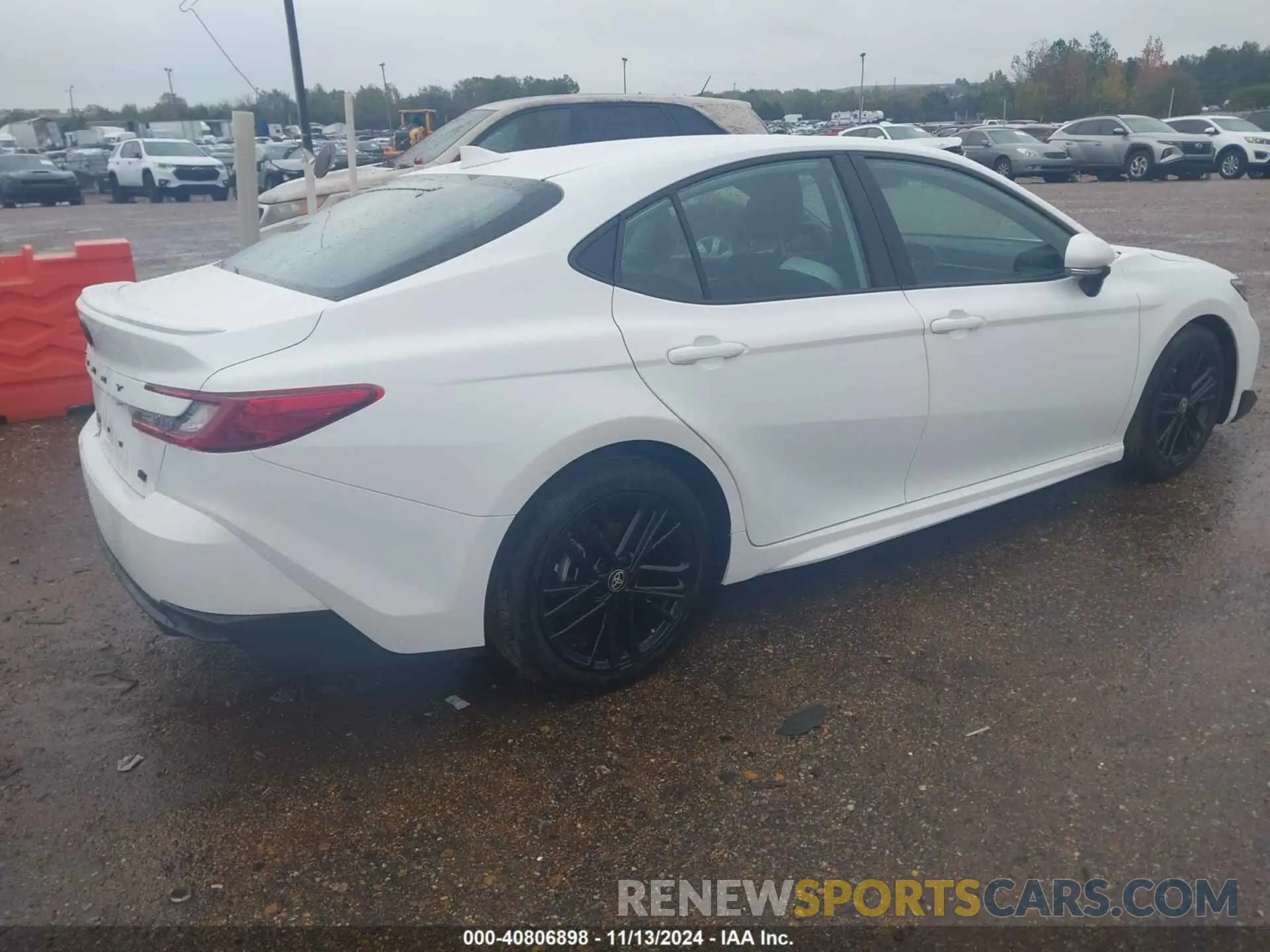 4 fotografías del automóvil dañado 4T1DAACK6SU550084 TOYOTA CAMRY 2025