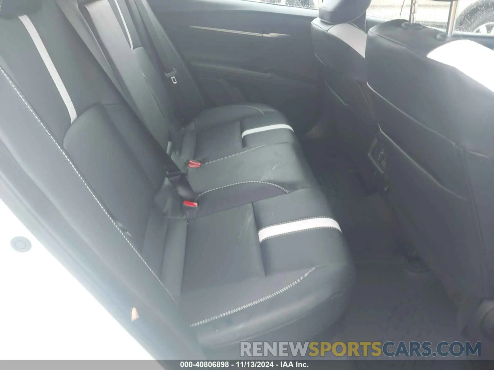 8 fotografías del automóvil dañado 4T1DAACK6SU550084 TOYOTA CAMRY 2025