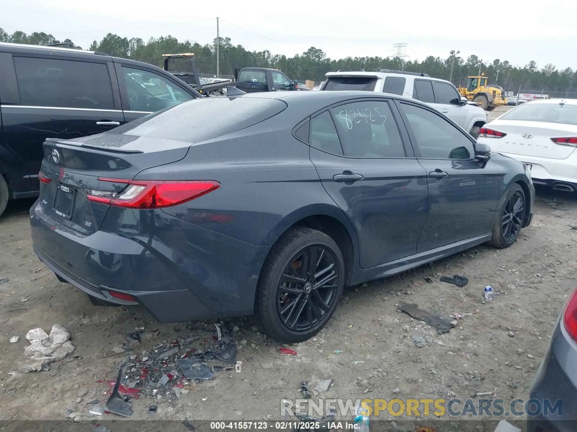 4 fotografías del automóvil dañado 4T1DAACK6SU557097 TOYOTA CAMRY 2025