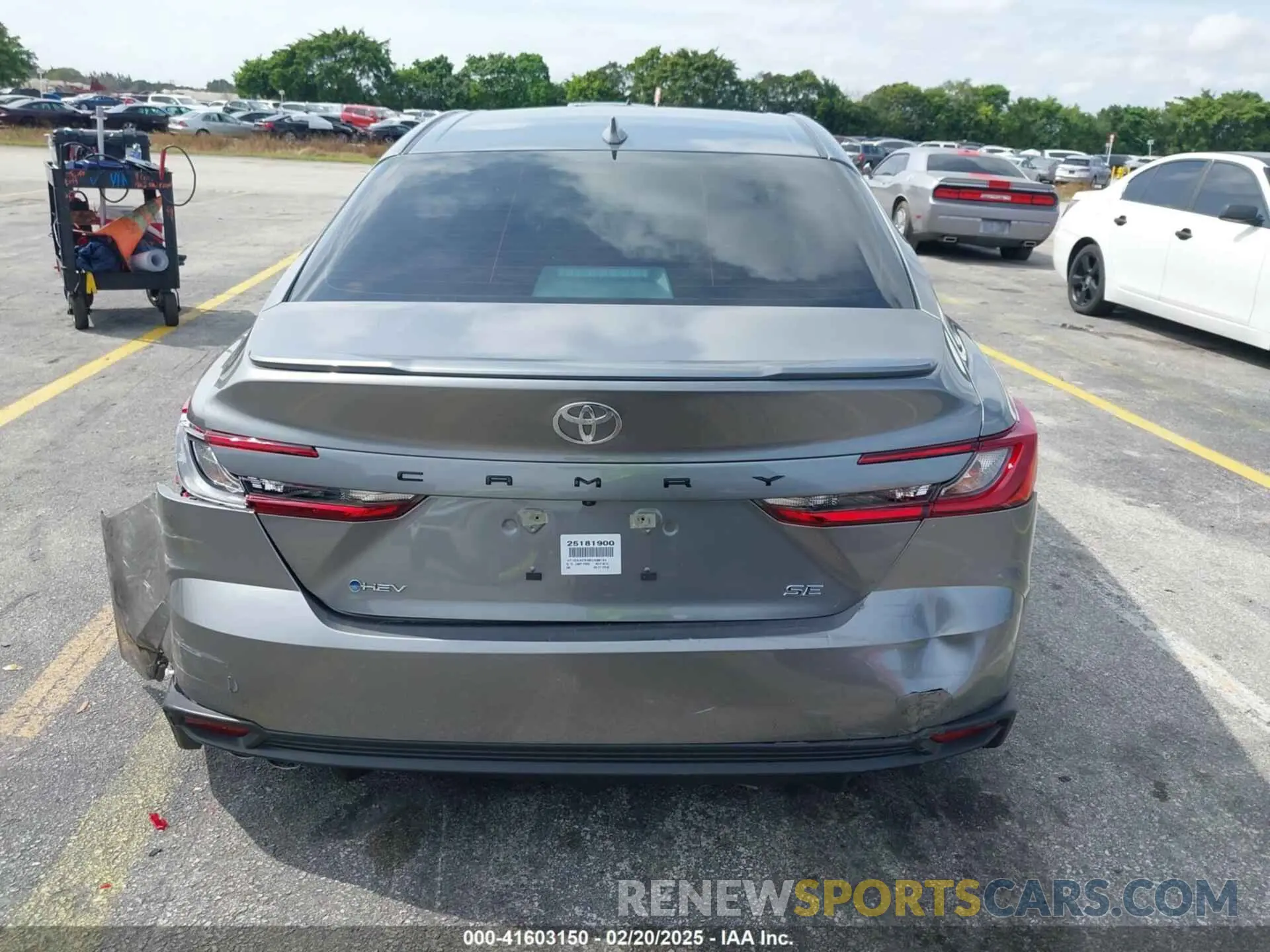 16 fotografías del automóvil dañado 4T1DAACK6SU566124 TOYOTA CAMRY 2025