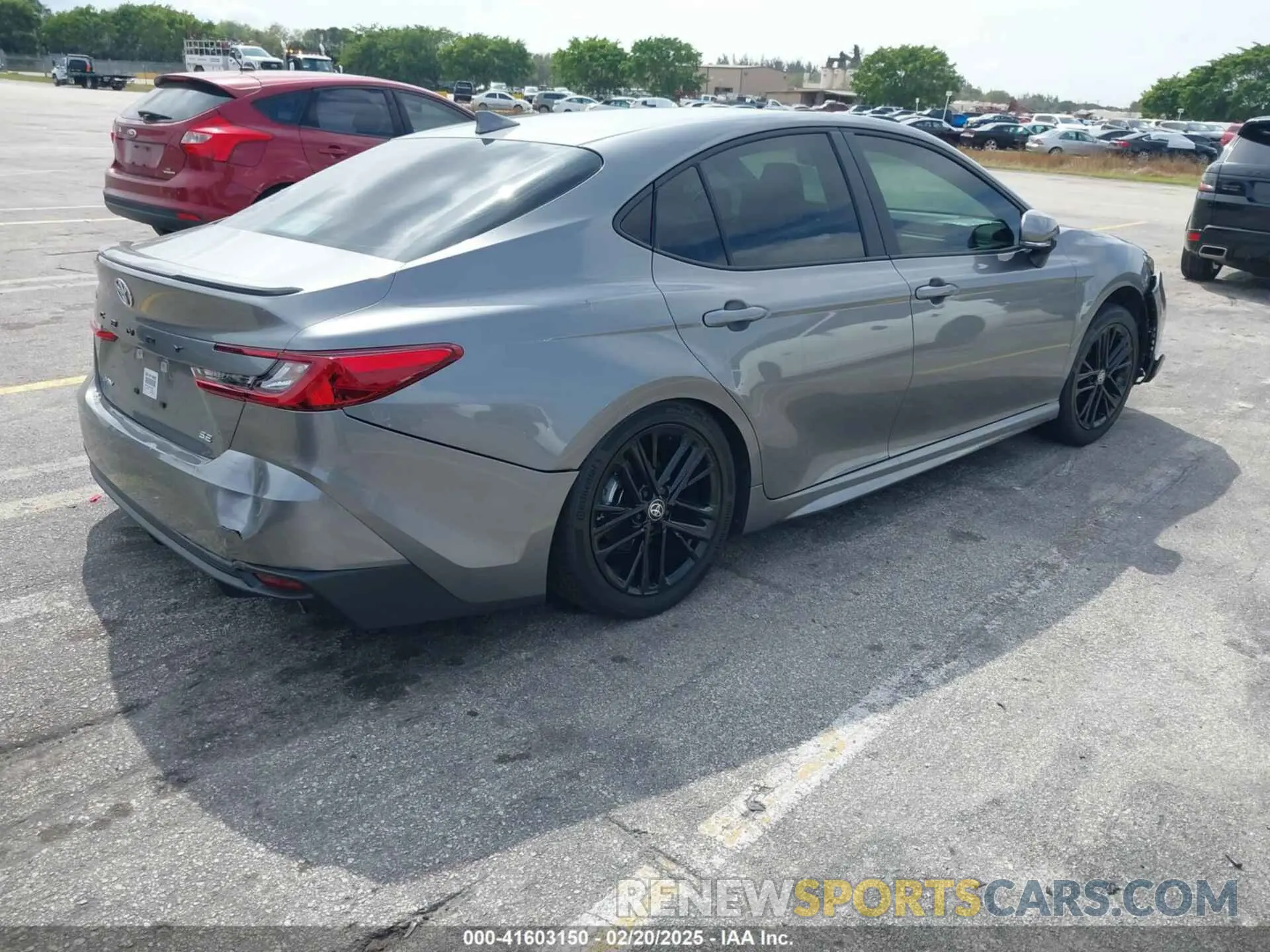 4 fotografías del automóvil dañado 4T1DAACK6SU566124 TOYOTA CAMRY 2025