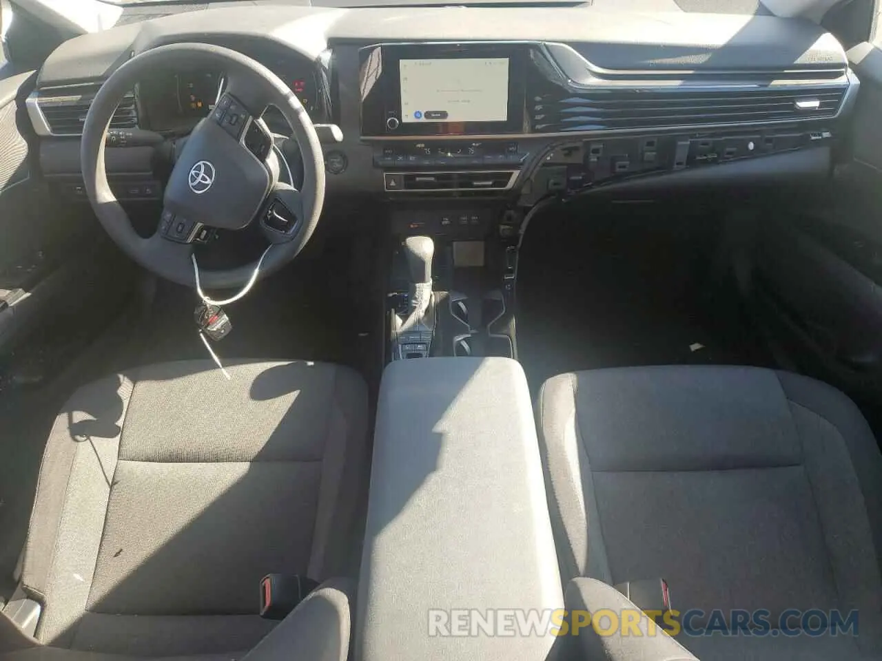 8 fotografías del automóvil dañado 4T1DAACK7SU001509 TOYOTA CAMRY 2025