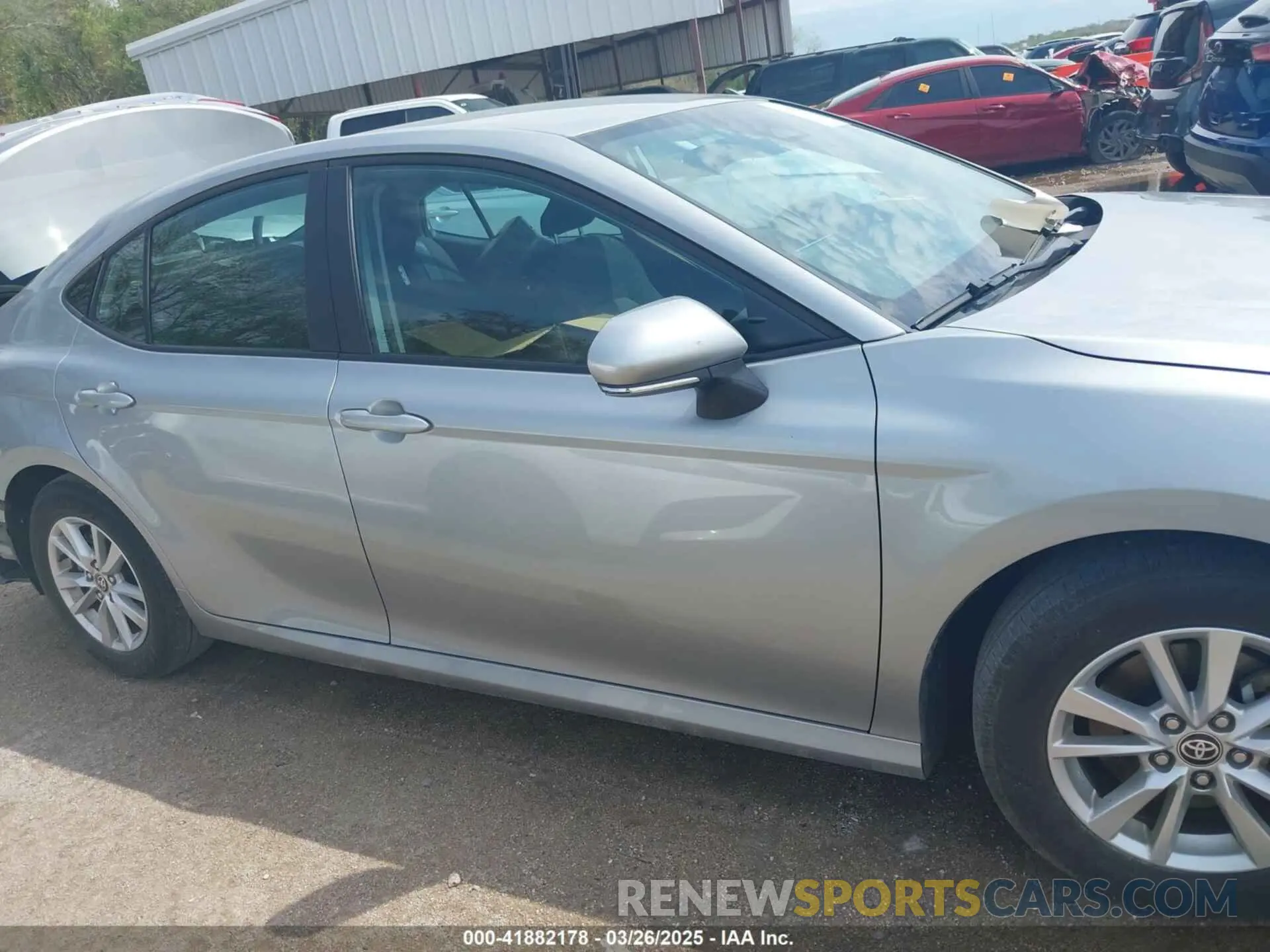 13 fotografías del automóvil dañado 4T1DAACK7SU001722 TOYOTA CAMRY 2025