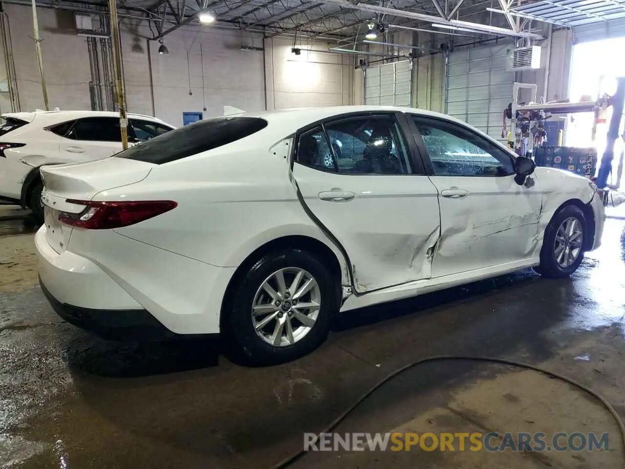 3 fotografías del automóvil dañado 4T1DAACK7SU012557 TOYOTA CAMRY 2025