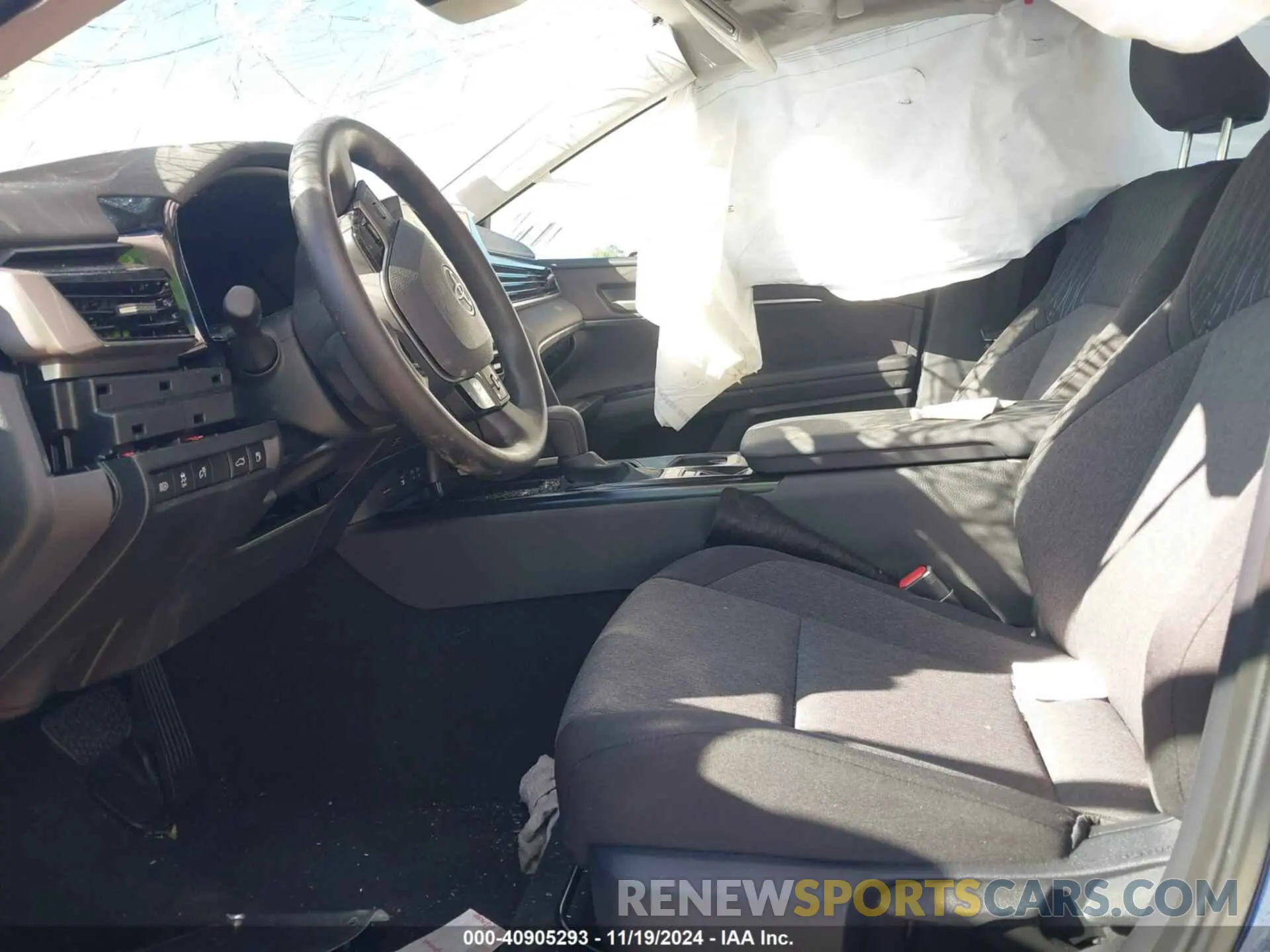 5 fotografías del automóvil dañado 4T1DAACK7SU031075 TOYOTA CAMRY 2025