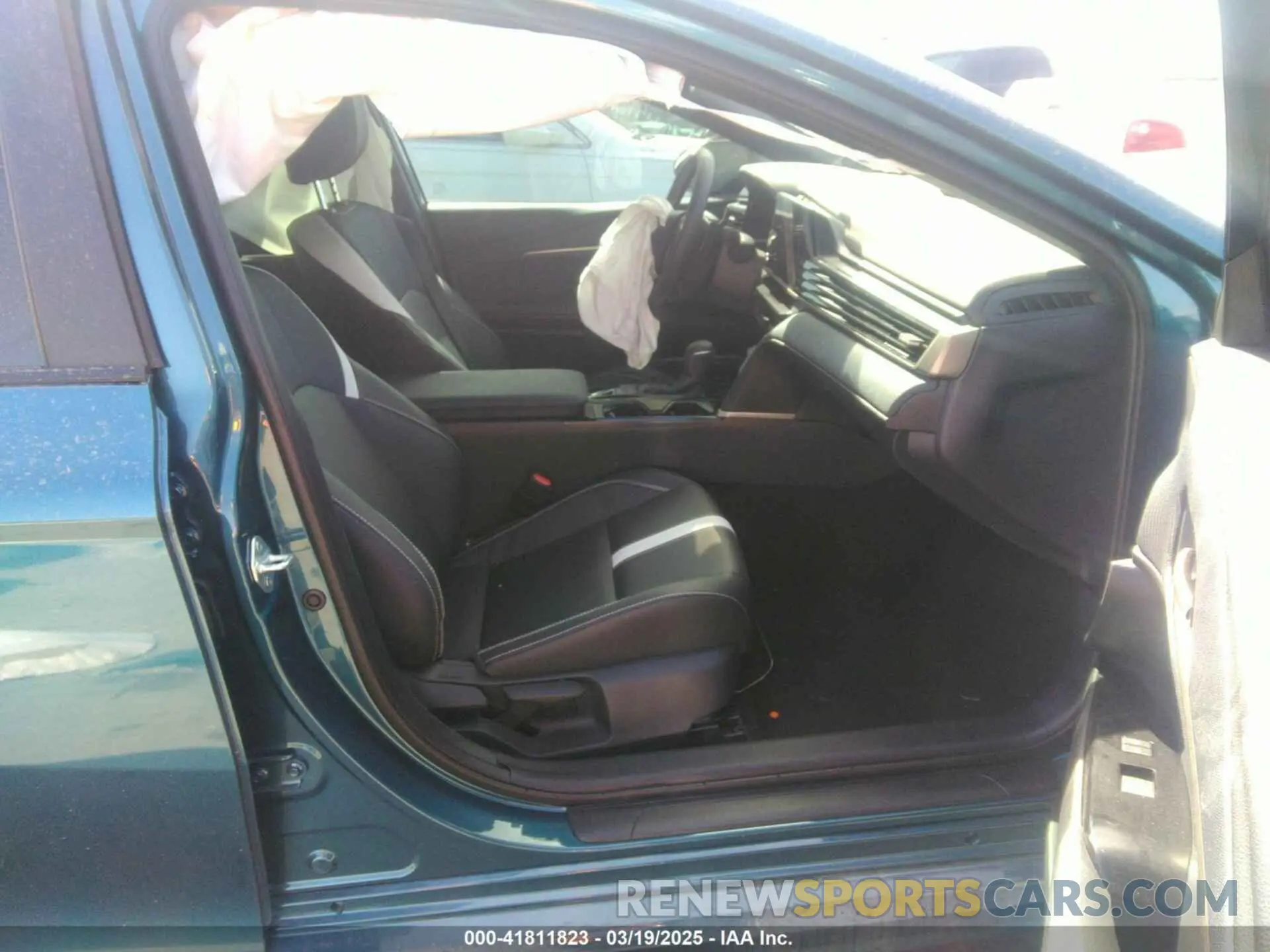 5 fotografías del automóvil dañado 4T1DAACK7SU047812 TOYOTA CAMRY 2025