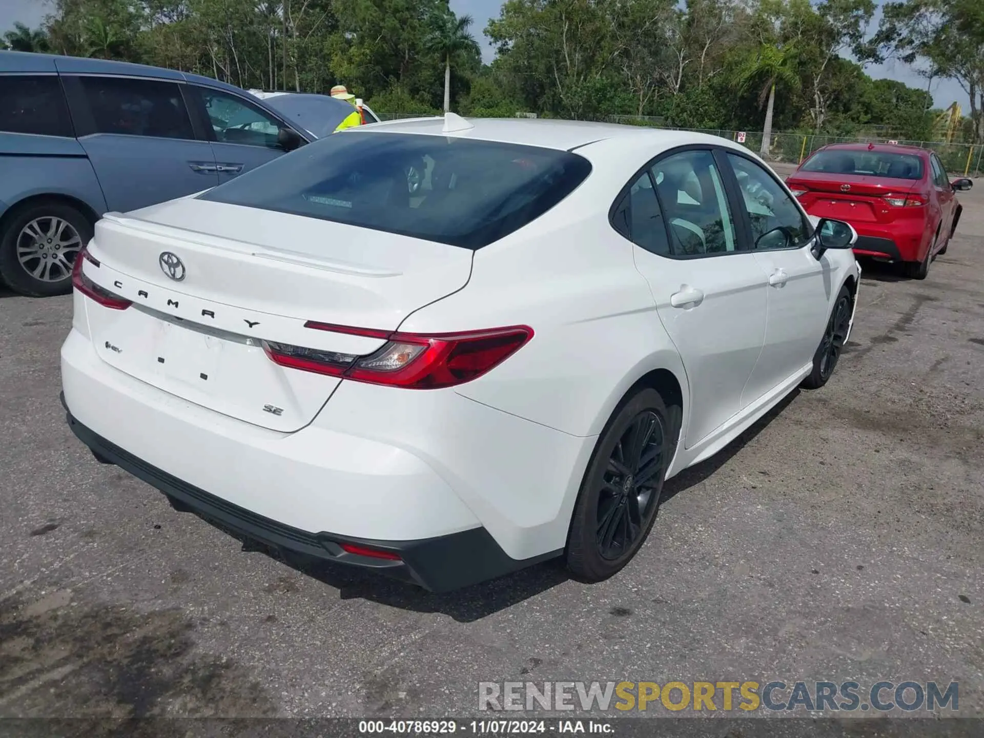 4 fotografías del automóvil dañado 4T1DAACK7SU048183 TOYOTA CAMRY 2025