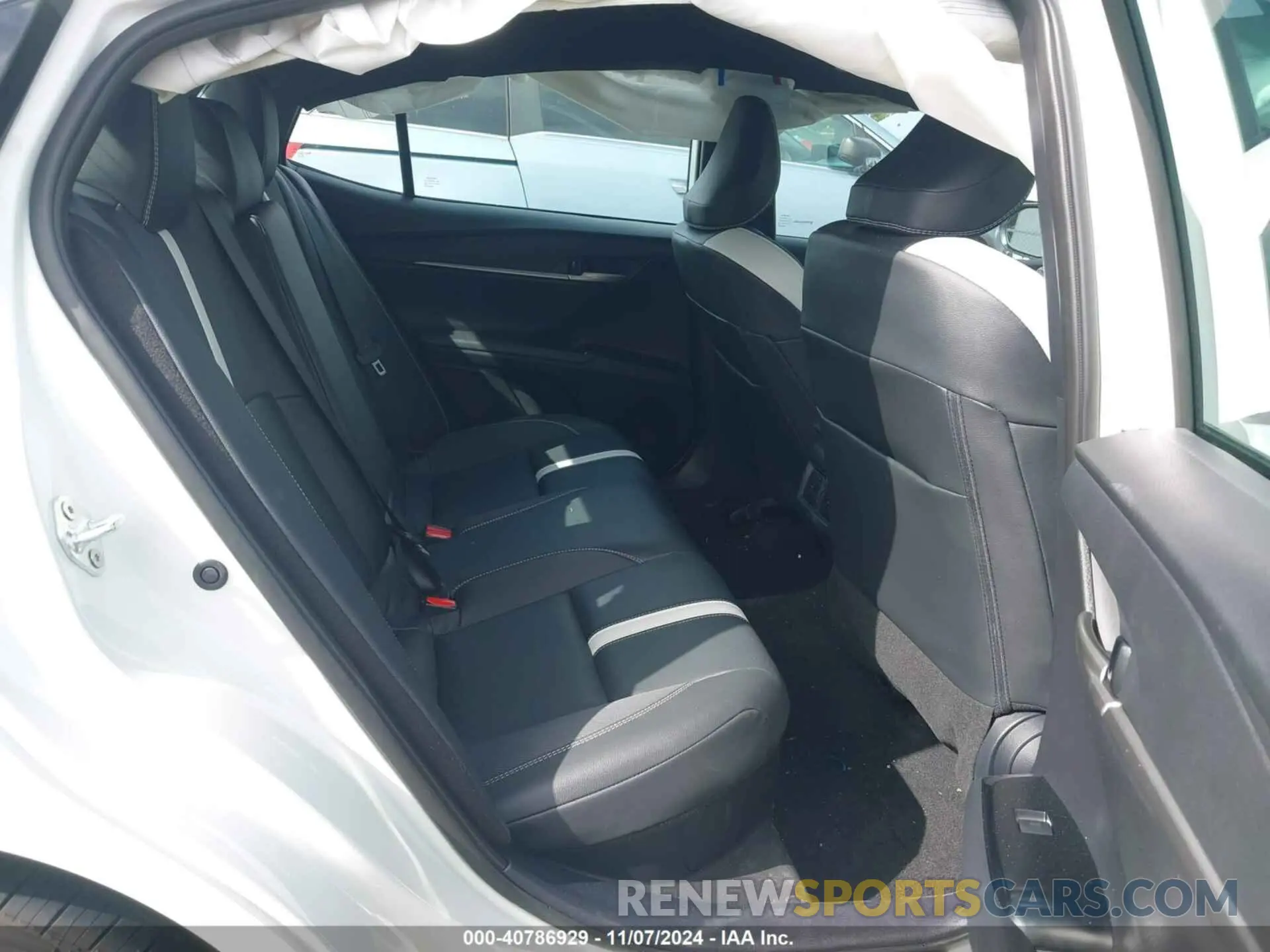 8 fotografías del automóvil dañado 4T1DAACK7SU048183 TOYOTA CAMRY 2025