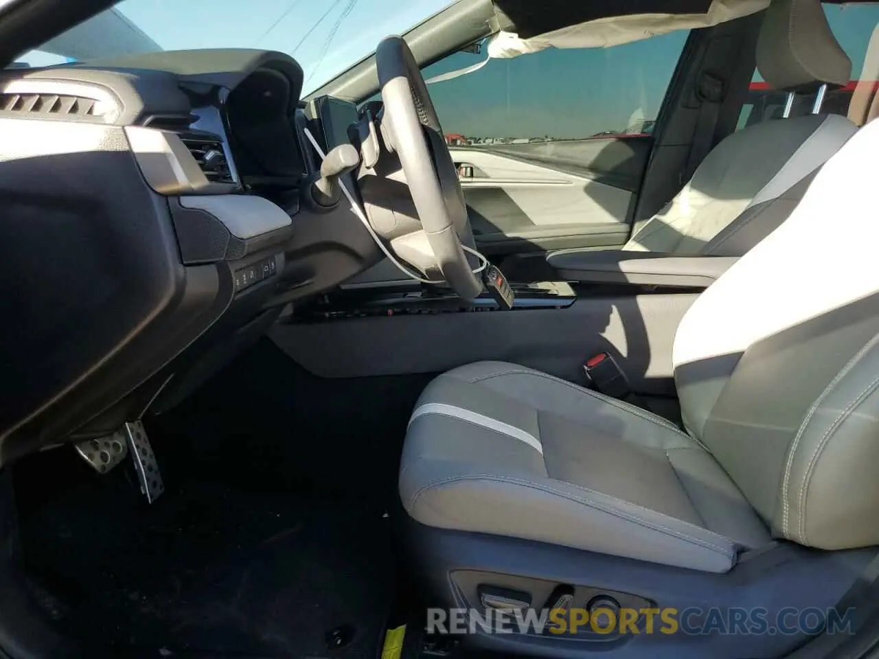 7 fotografías del automóvil dañado 4T1DAACK7SU061564 TOYOTA CAMRY 2025