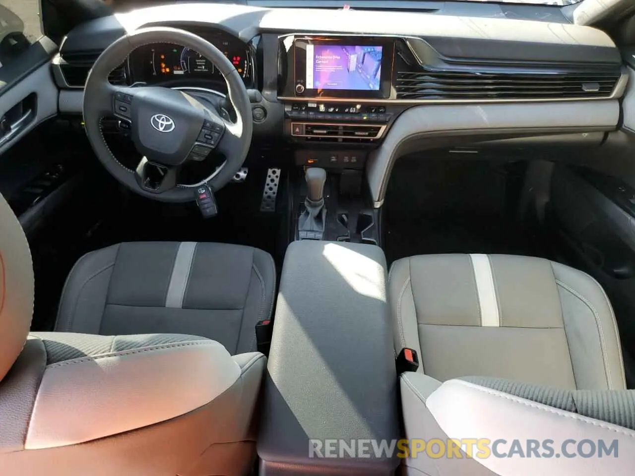 8 fotografías del automóvil dañado 4T1DAACK7SU061564 TOYOTA CAMRY 2025