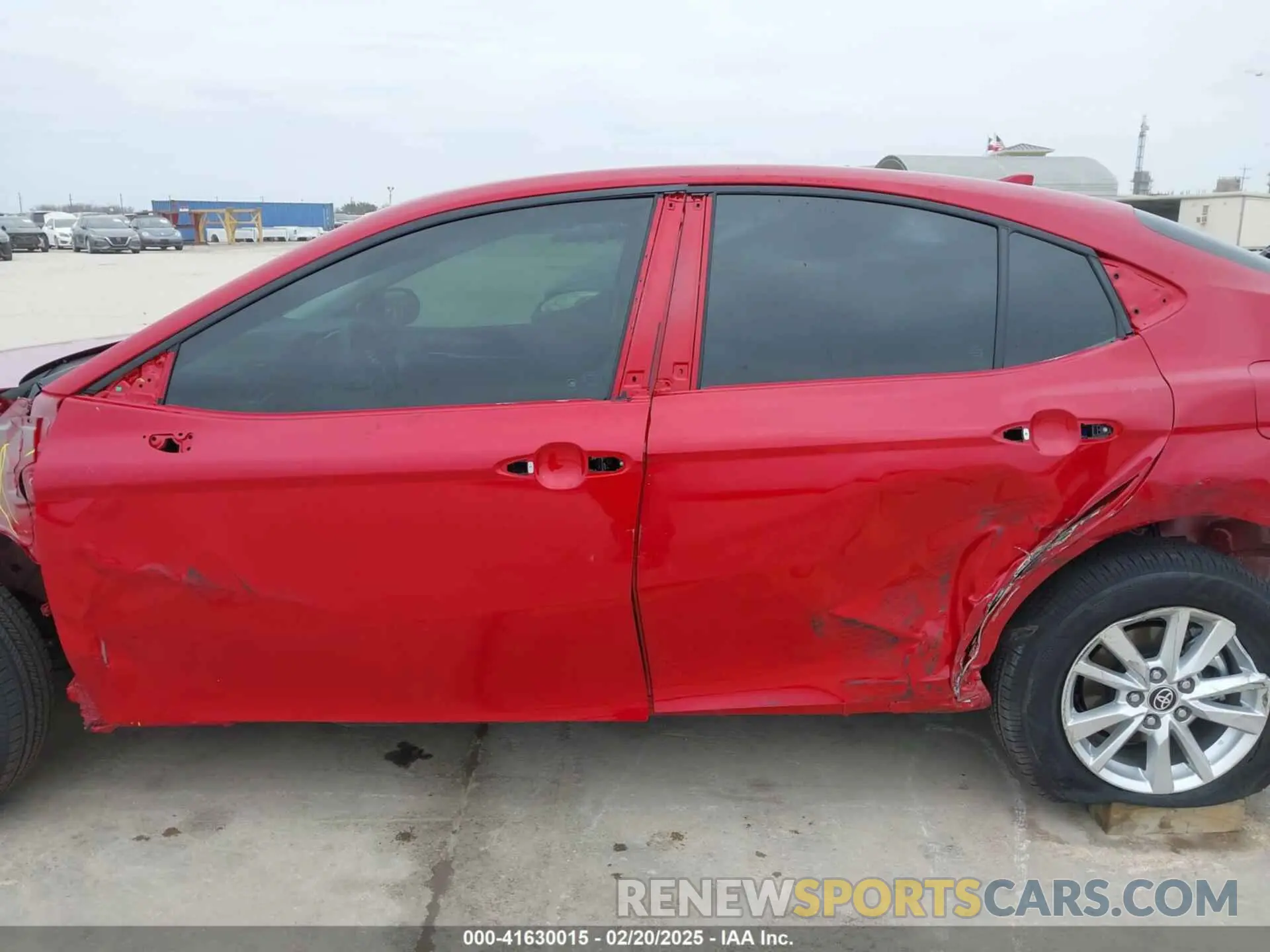 15 fotografías del automóvil dañado 4T1DAACK7SU065128 TOYOTA CAMRY 2025