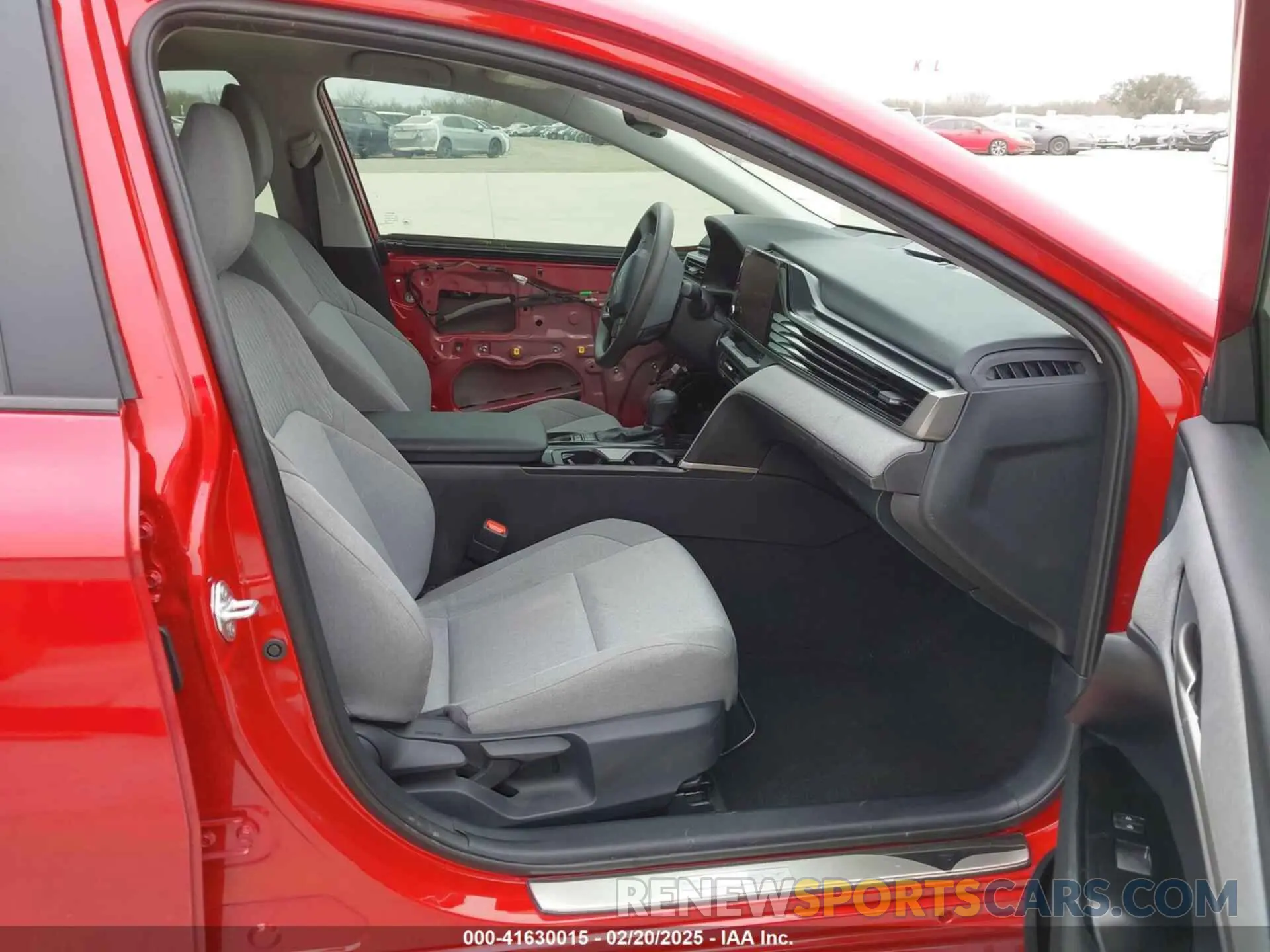 5 fotografías del automóvil dañado 4T1DAACK7SU065128 TOYOTA CAMRY 2025