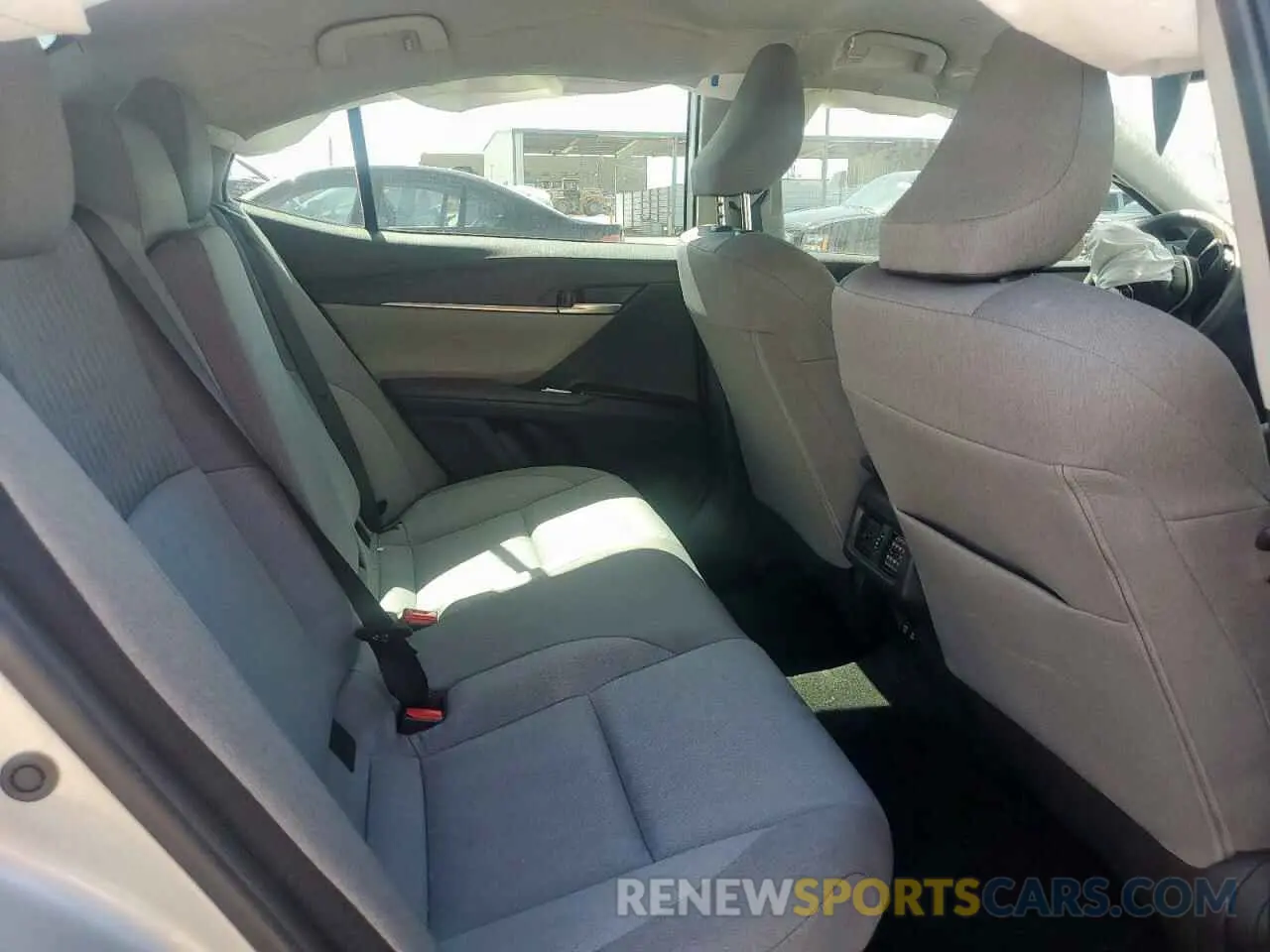 10 fotografías del automóvil dañado 4T1DAACK7SU069339 TOYOTA CAMRY 2025
