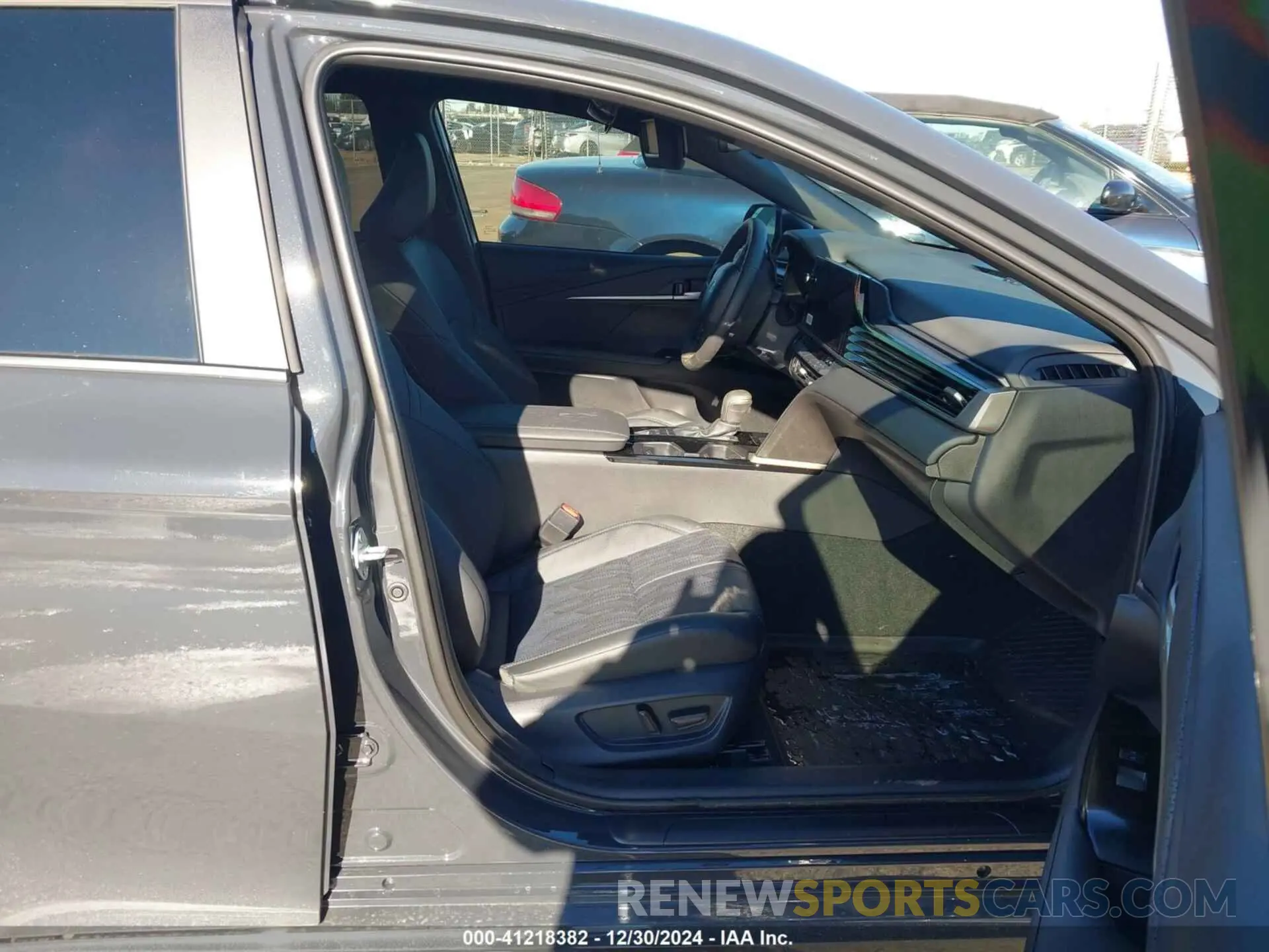 5 fotografías del automóvil dañado 4T1DAACK7SU073214 TOYOTA CAMRY 2025