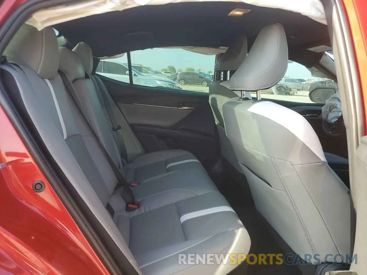 11 fotografías del automóvil dañado 4T1DAACK7SU105174 TOYOTA CAMRY 2025