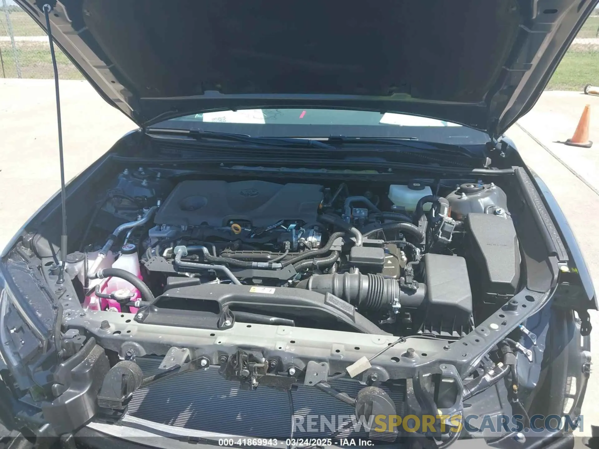 10 fotografías del automóvil dañado 4T1DAACK7SU109175 TOYOTA CAMRY 2025
