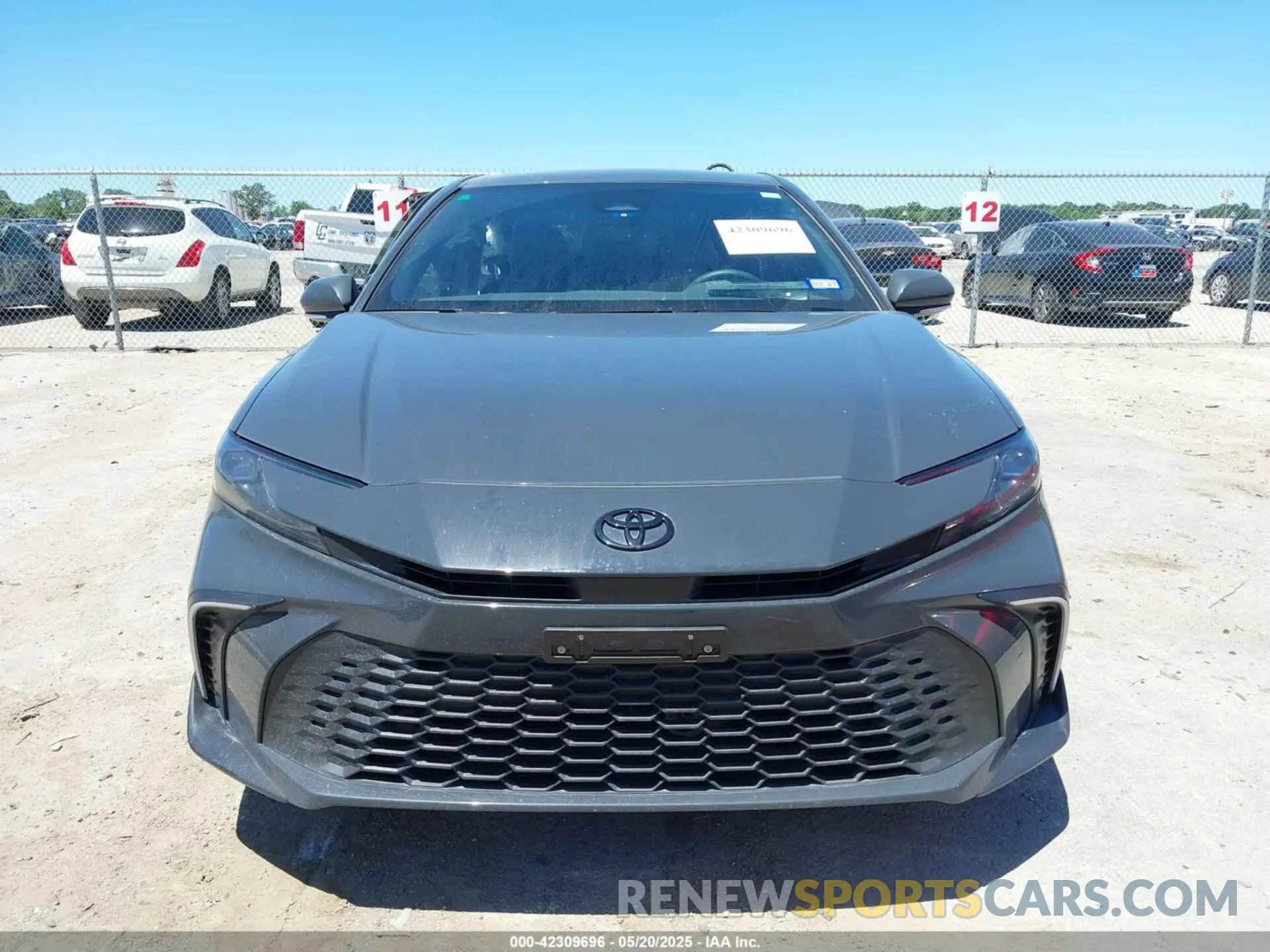 12 fotografías del automóvil dañado 4T1DAACK7SU109550 TOYOTA CAMRY 2025