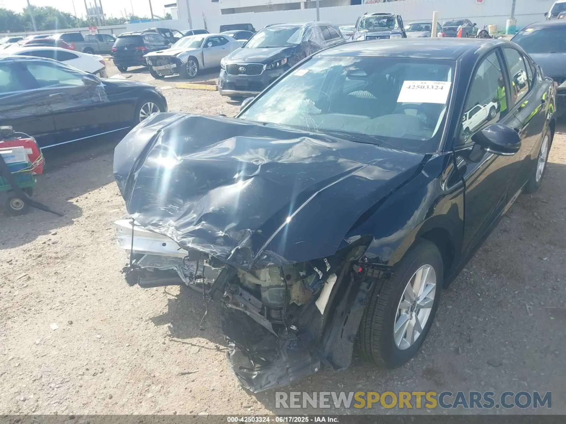 6 fotografías del automóvil dañado 4T1DAACK7SU158358 TOYOTA CAMRY 2025