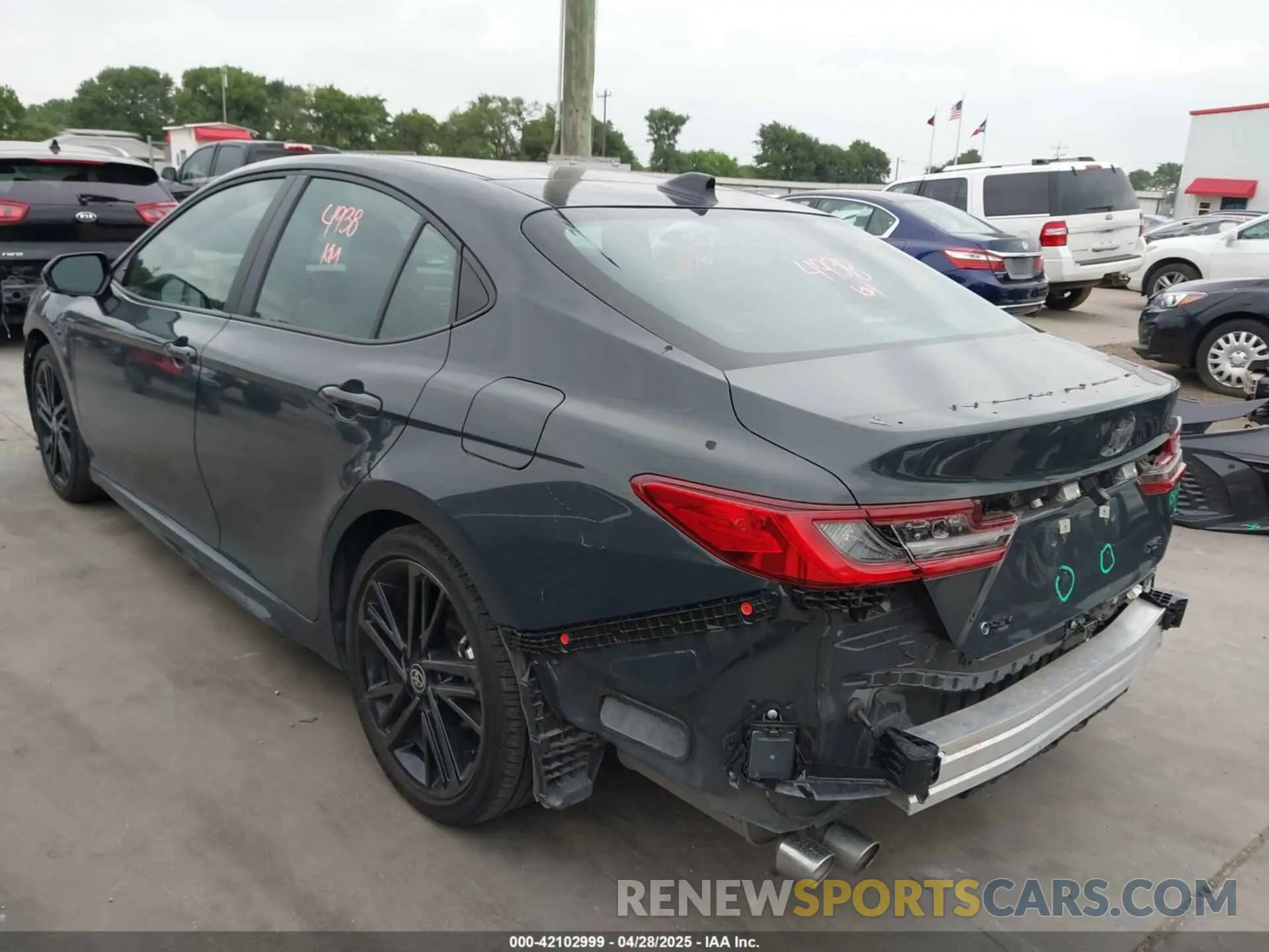 3 fotografías del automóvil dañado 4T1DAACK7SU522570 TOYOTA CAMRY 2025
