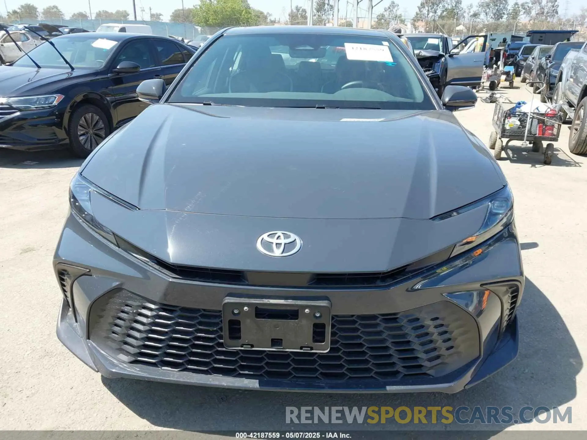 13 fotografías del automóvil dañado 4T1DAACK7SU531768 TOYOTA CAMRY 2025