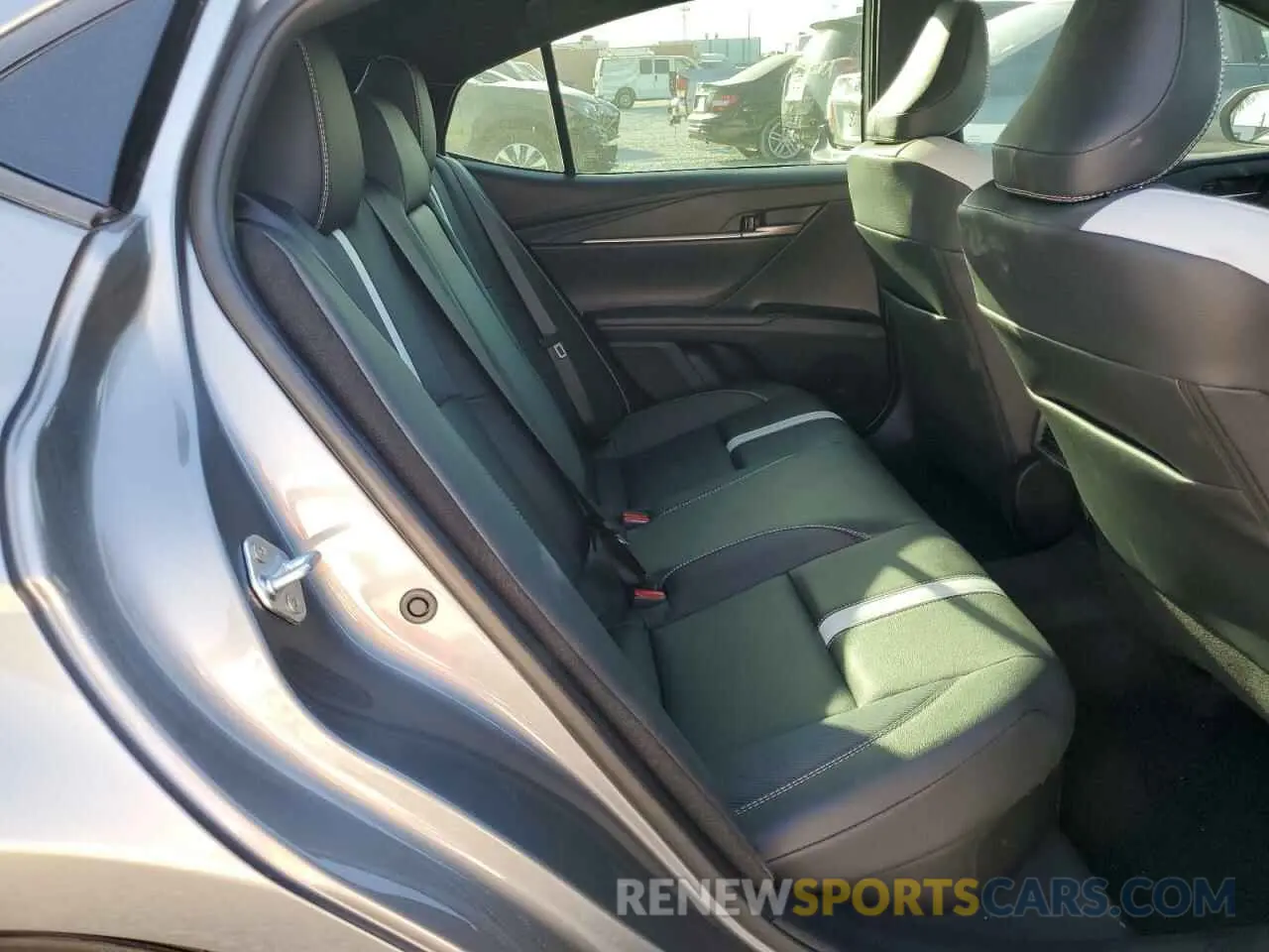 10 fotografías del automóvil dañado 4T1DAACK7SU544861 TOYOTA CAMRY 2025