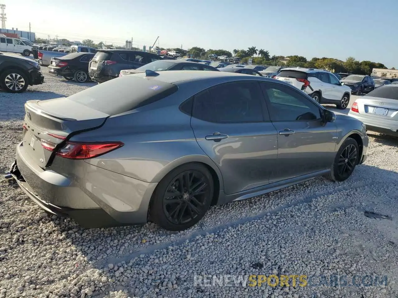 3 fotografías del automóvil dañado 4T1DAACK7SU544861 TOYOTA CAMRY 2025