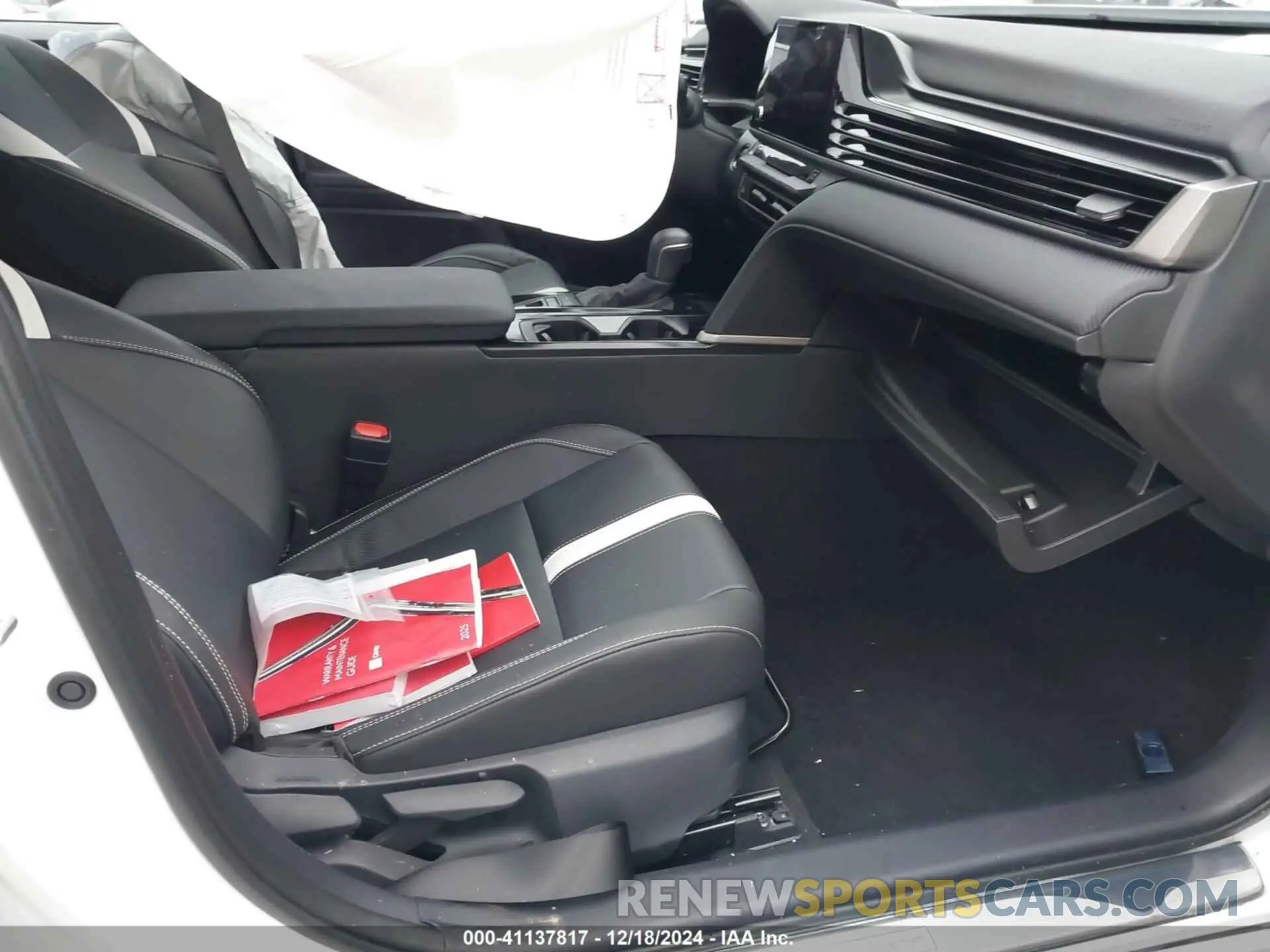 5 fotografías del automóvil dañado 4T1DAACK7SU546173 TOYOTA CAMRY 2025