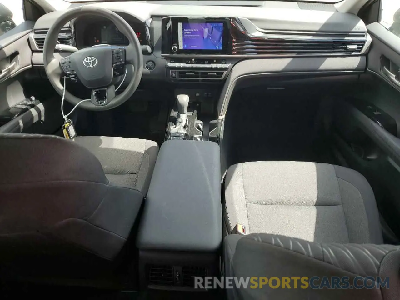 8 fotografías del automóvil dañado 4T1DAACK7SU556332 TOYOTA CAMRY 2025