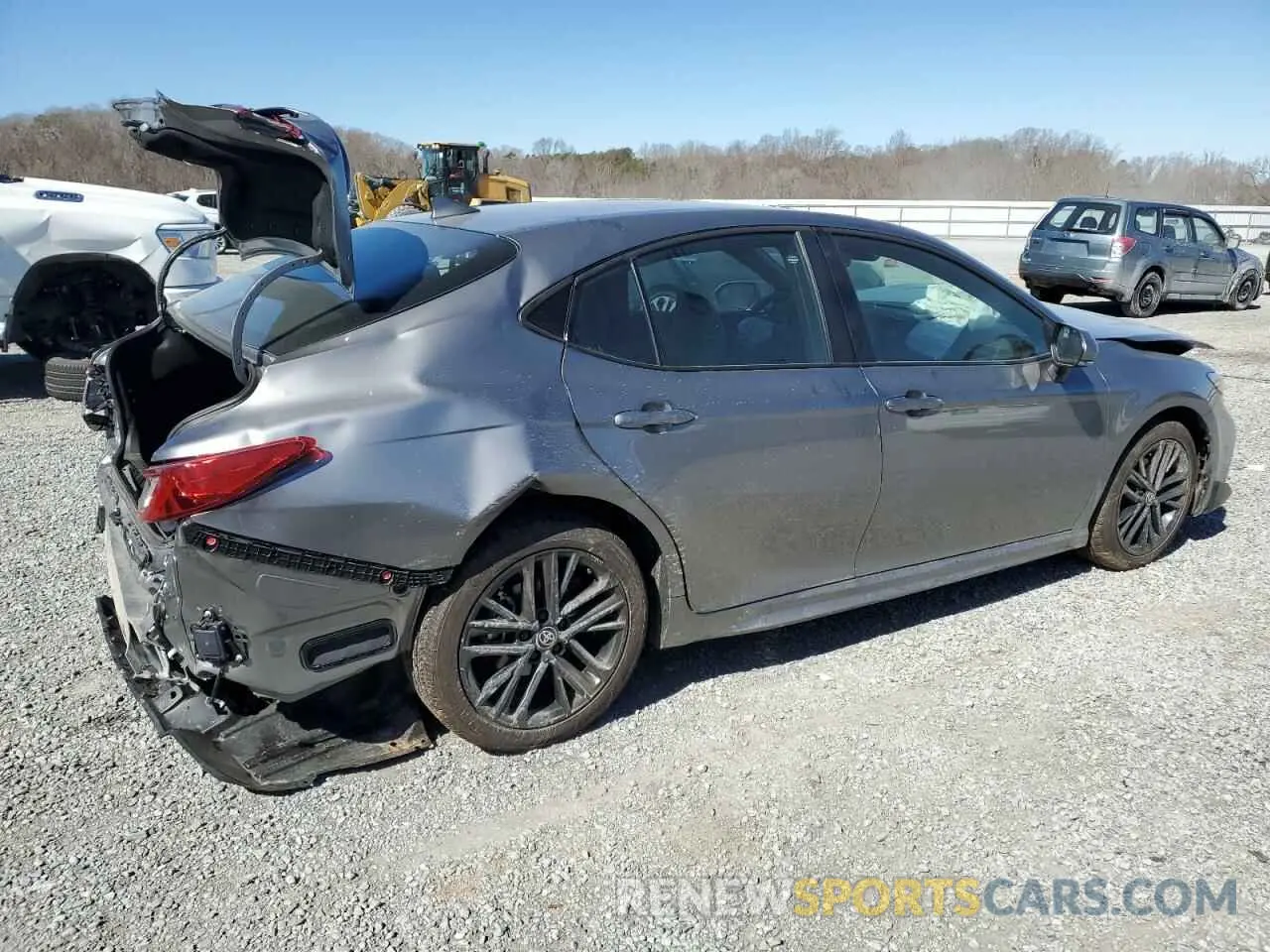3 fotografías del automóvil dañado 4T1DAACK7SU558968 TOYOTA CAMRY 2025