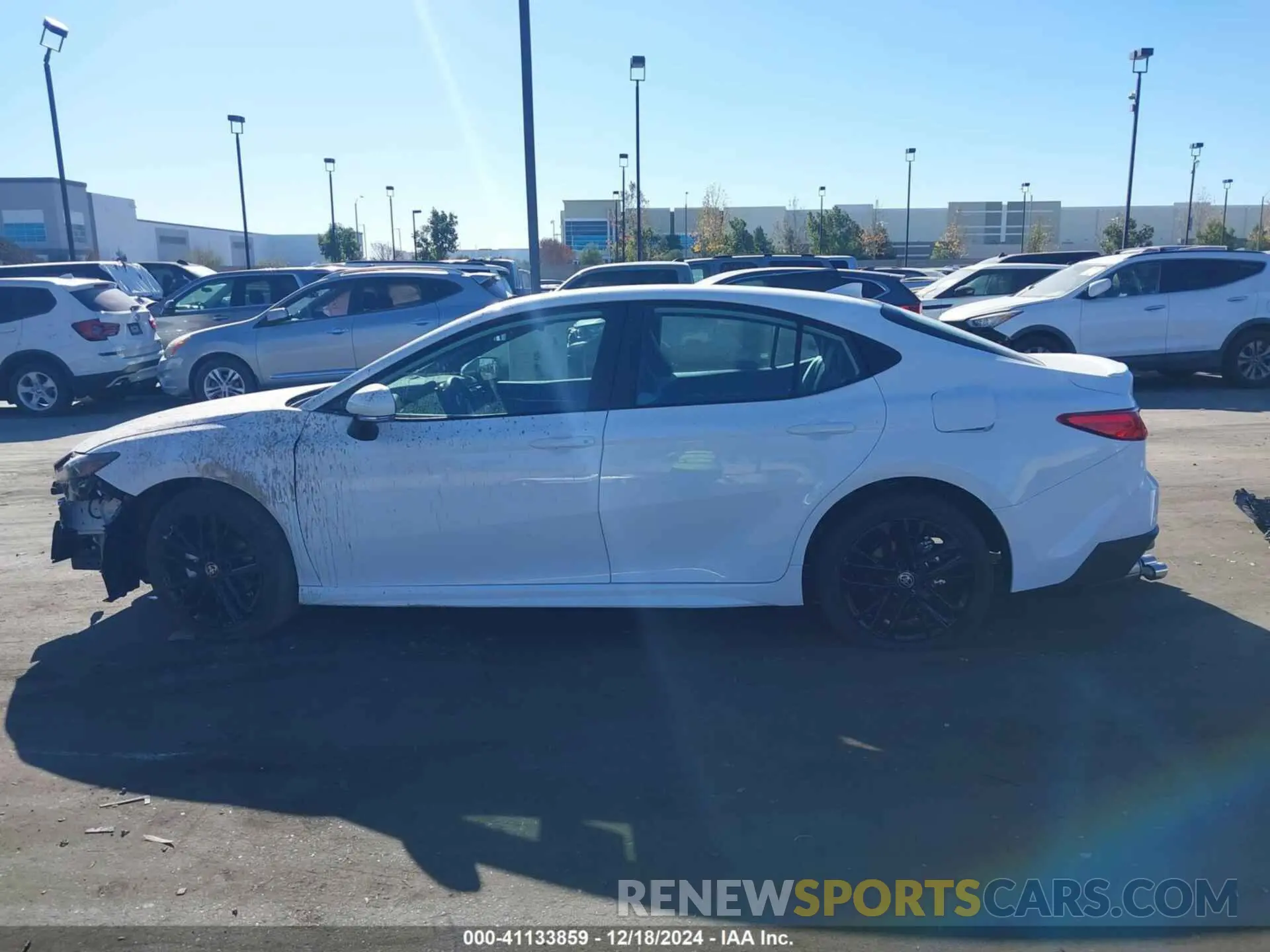 15 fotografías del automóvil dañado 4T1DAACK7SU560624 TOYOTA CAMRY 2025