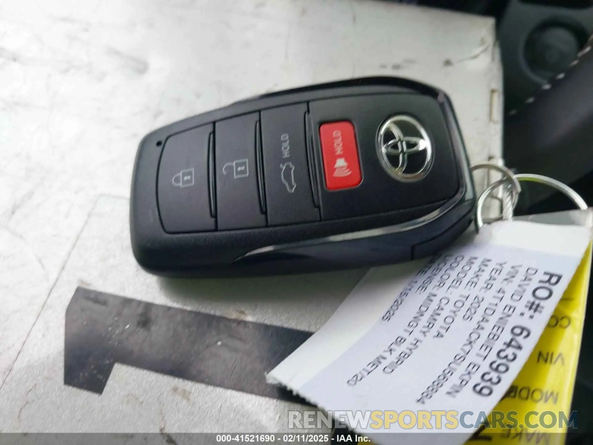 11 fotografías del automóvil dañado 4T1DAACK7SU568884 TOYOTA CAMRY 2025