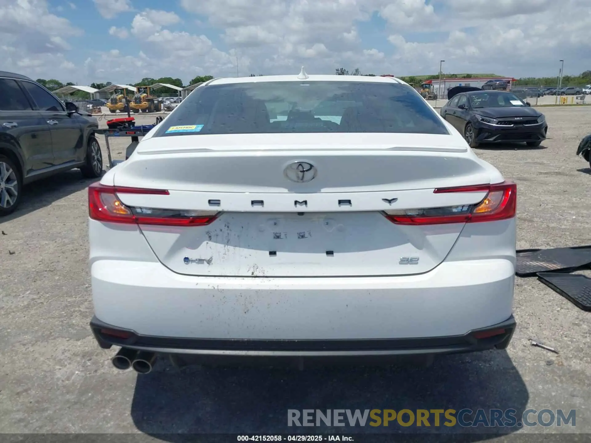 17 fotografías del automóvil dañado 4T1DAACK8SU008033 TOYOTA CAMRY 2025