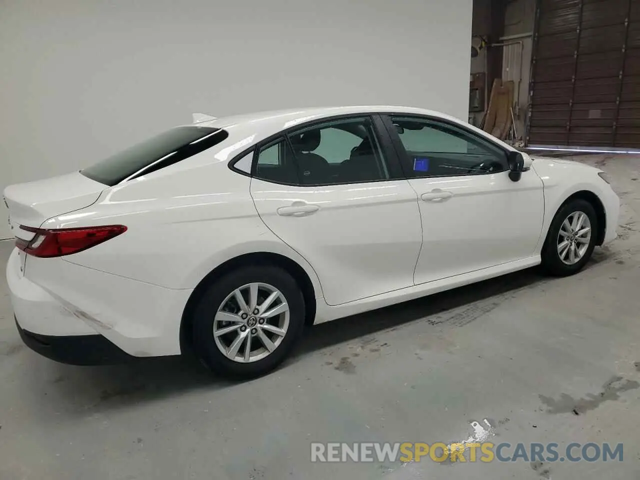 3 fotografías del automóvil dañado 4T1DAACK8SU009361 TOYOTA CAMRY 2025