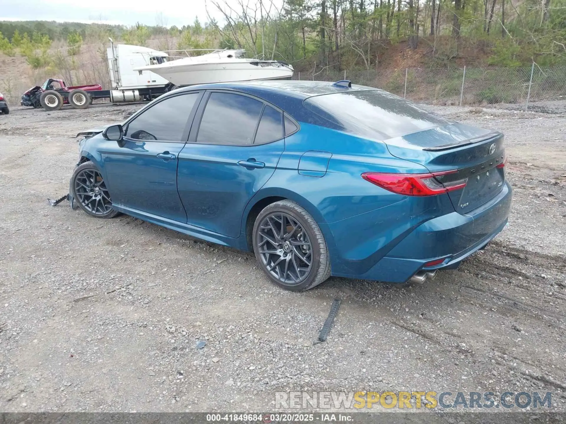 3 fotografías del automóvil dañado 4T1DAACK8SU011479 TOYOTA CAMRY 2025