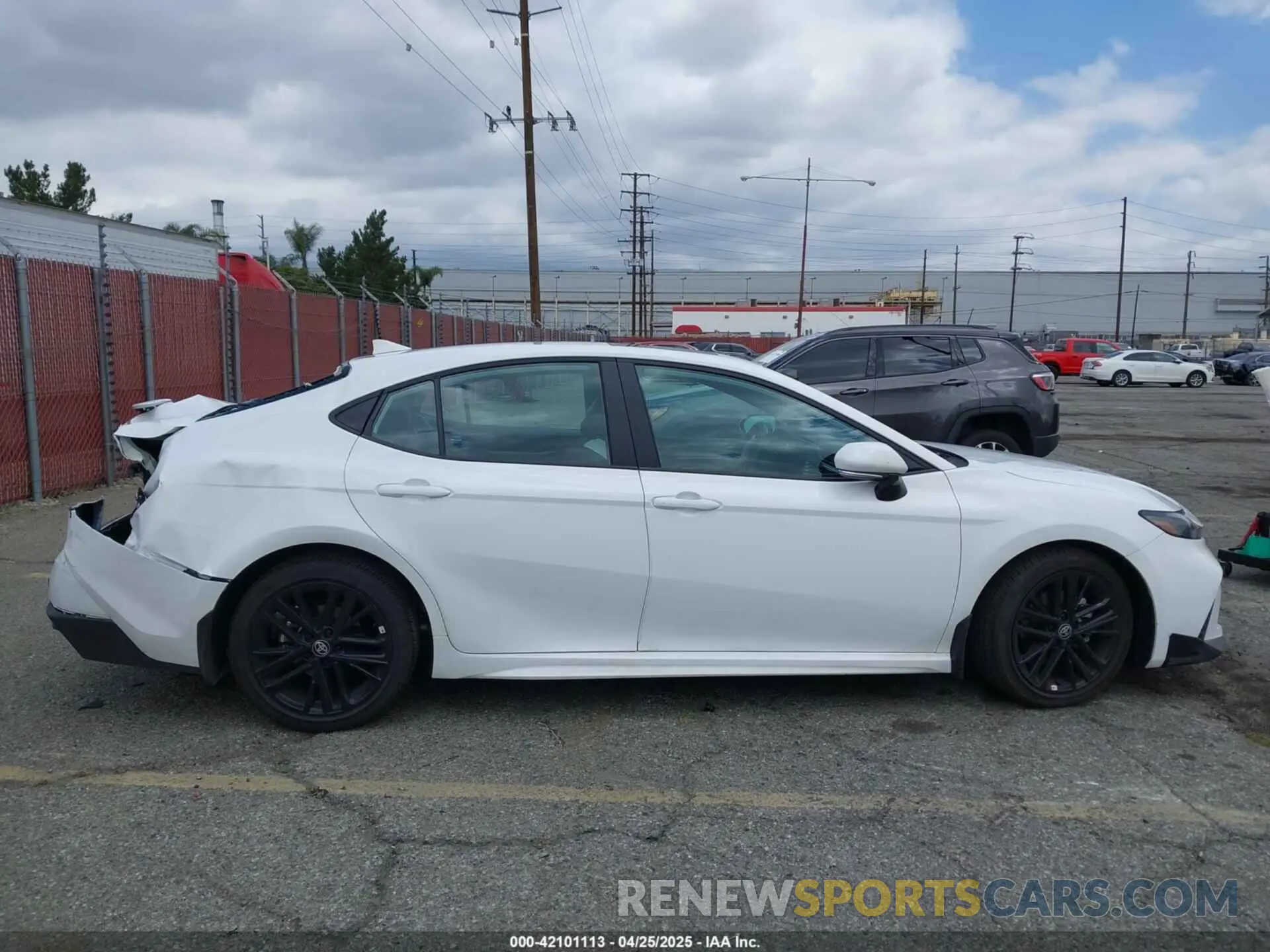 13 fotografías del automóvil dañado 4T1DAACK8SU030954 TOYOTA CAMRY 2025