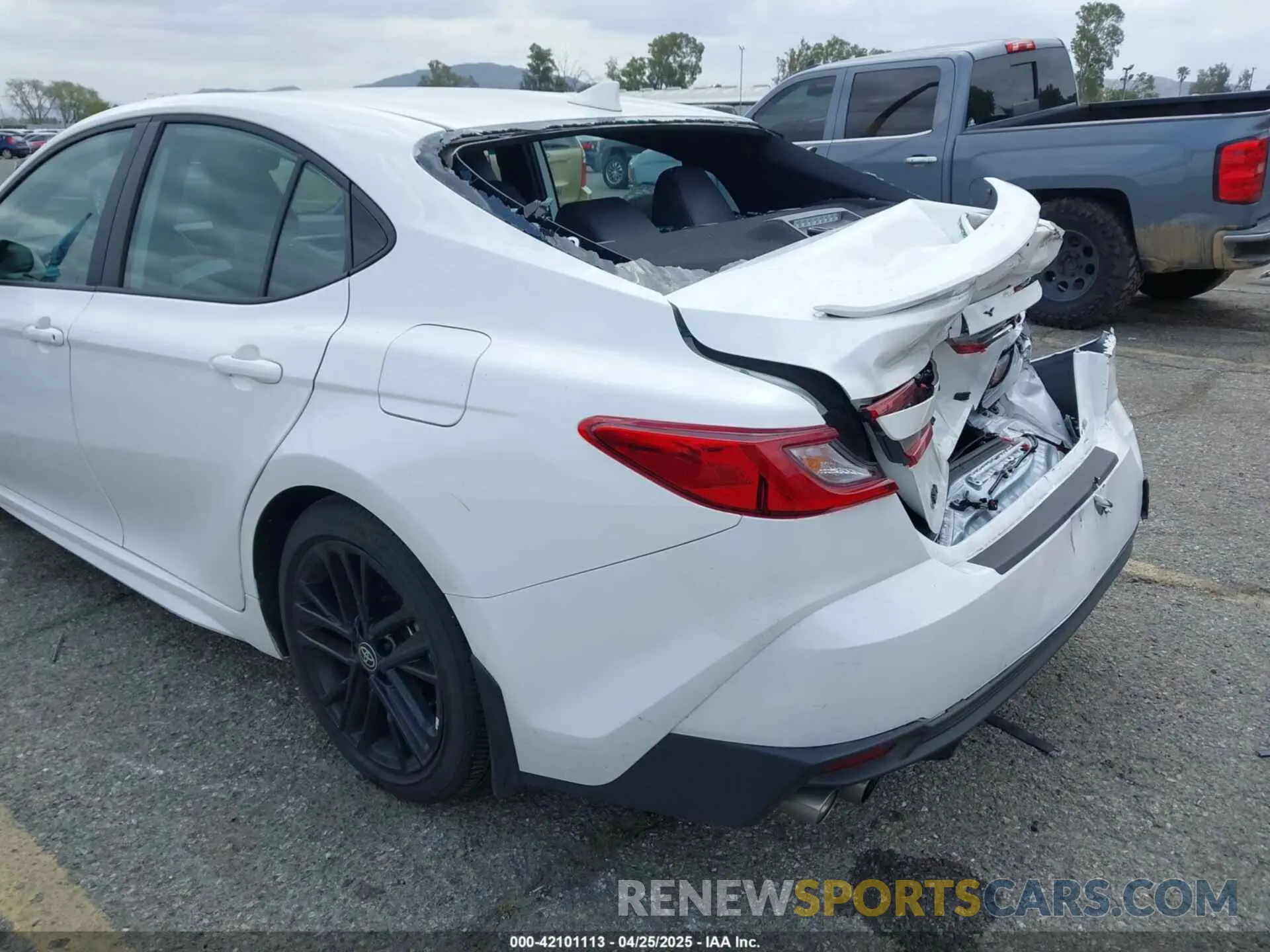 18 fotografías del automóvil dañado 4T1DAACK8SU030954 TOYOTA CAMRY 2025
