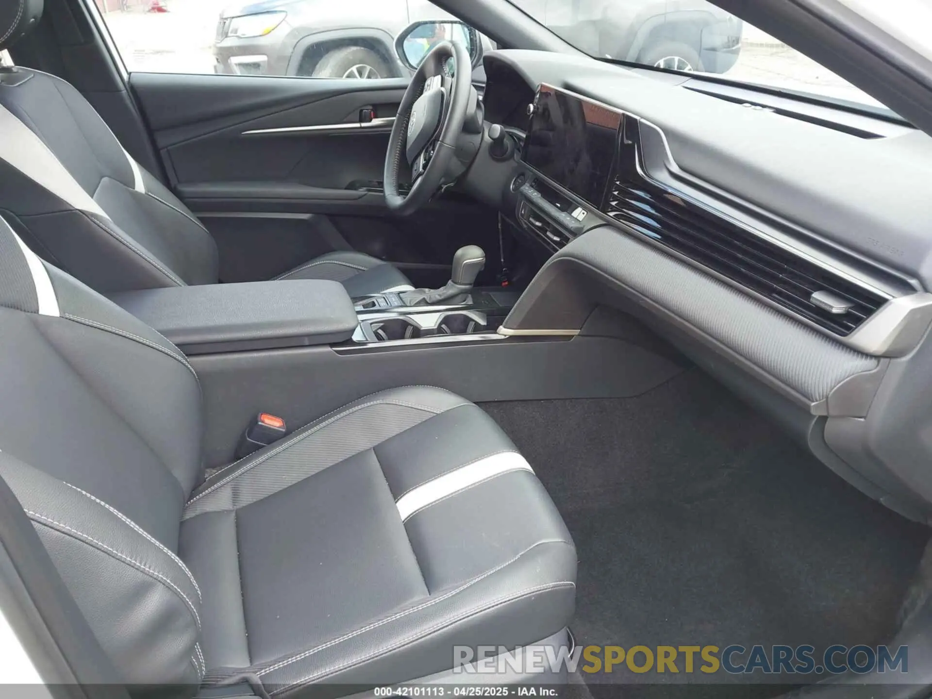 5 fotografías del automóvil dañado 4T1DAACK8SU030954 TOYOTA CAMRY 2025