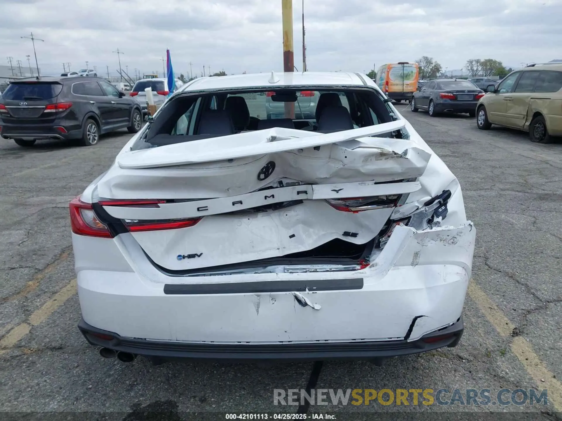 6 fotografías del automóvil dañado 4T1DAACK8SU030954 TOYOTA CAMRY 2025