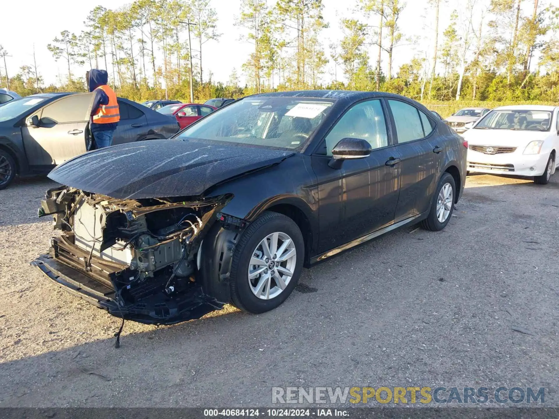 2 fotografías del automóvil dañado 4T1DAACK8SU034339 TOYOTA CAMRY 2025
